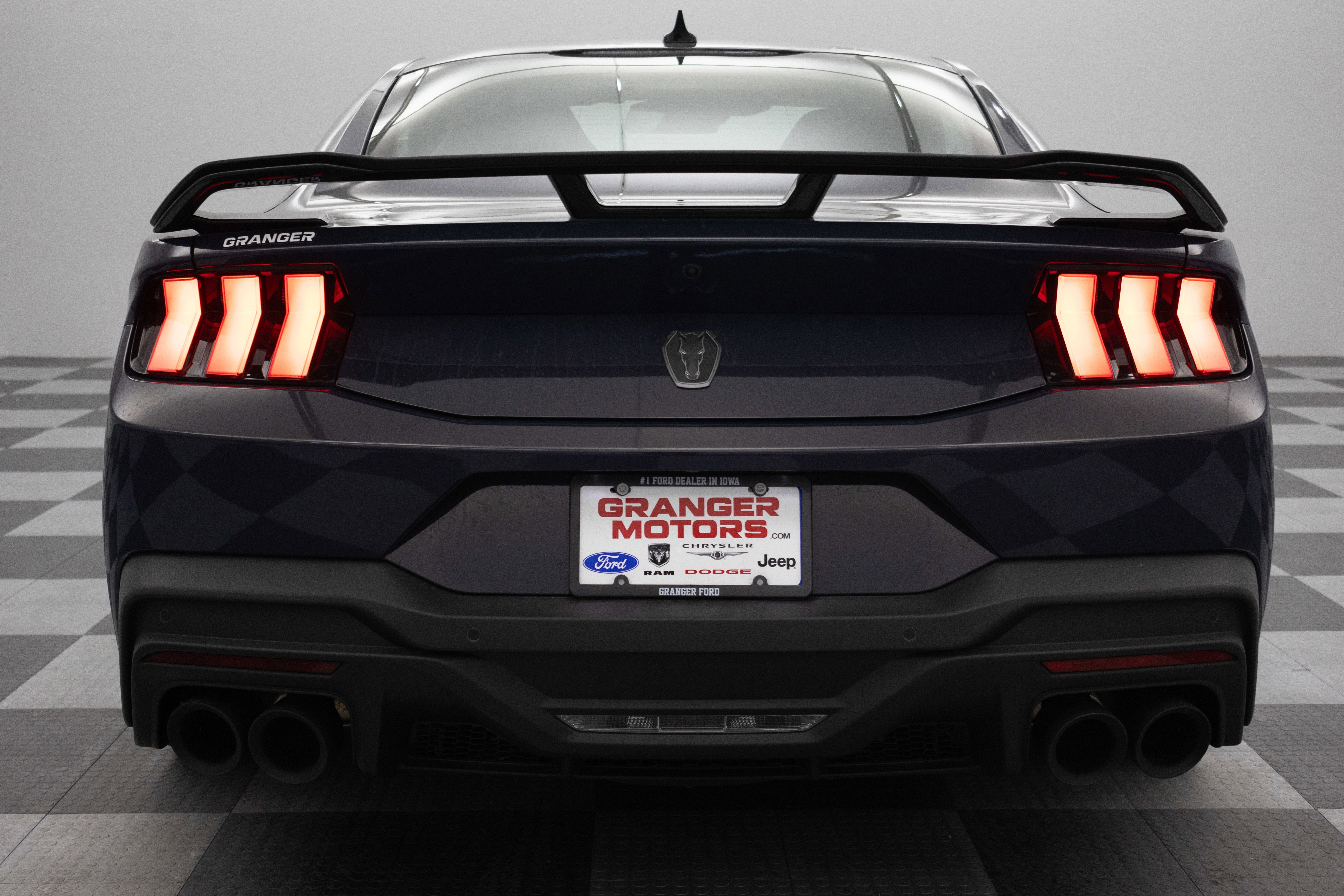 2025 Ford Mustang Dark Horse