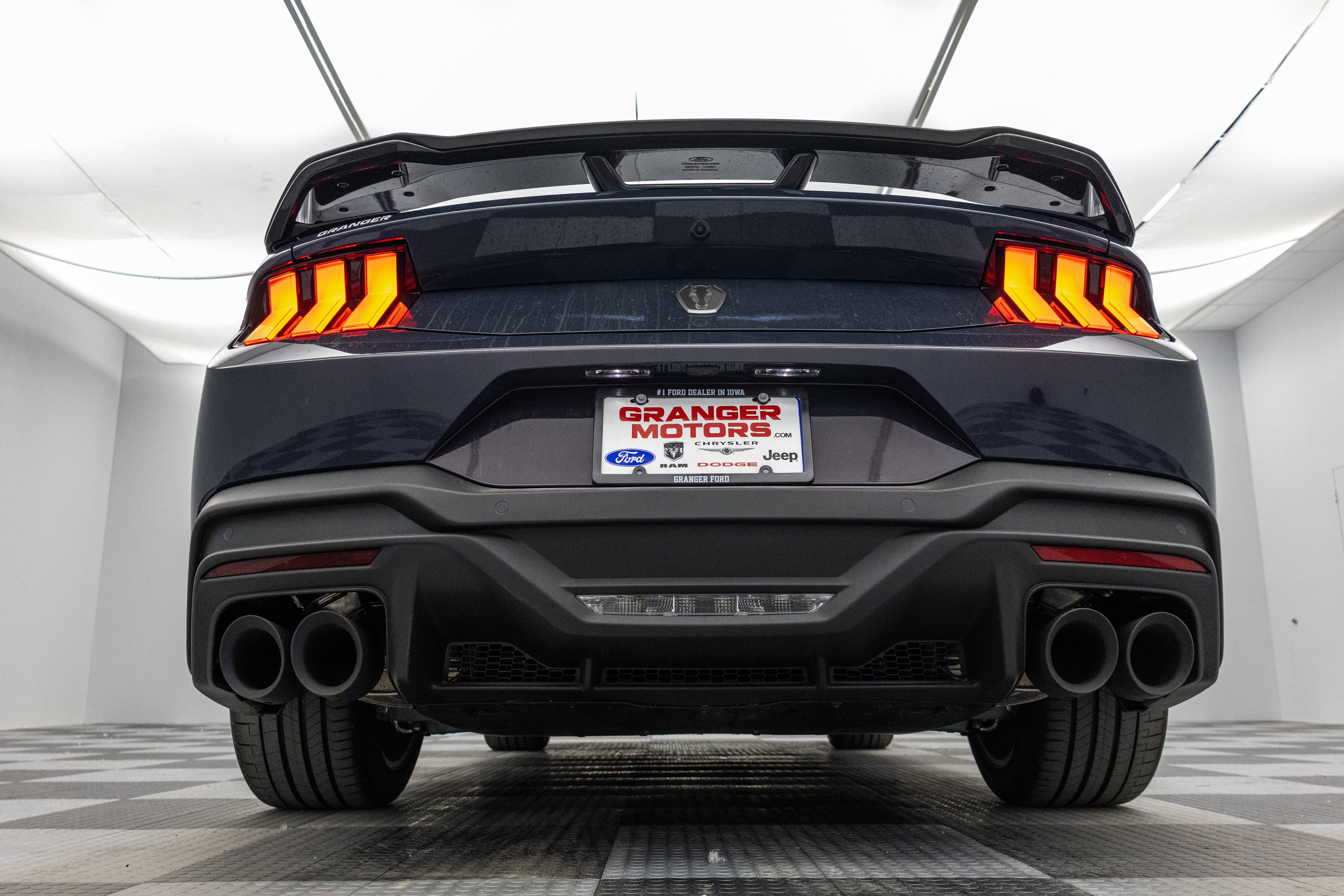 2025 Ford Mustang Dark Horse