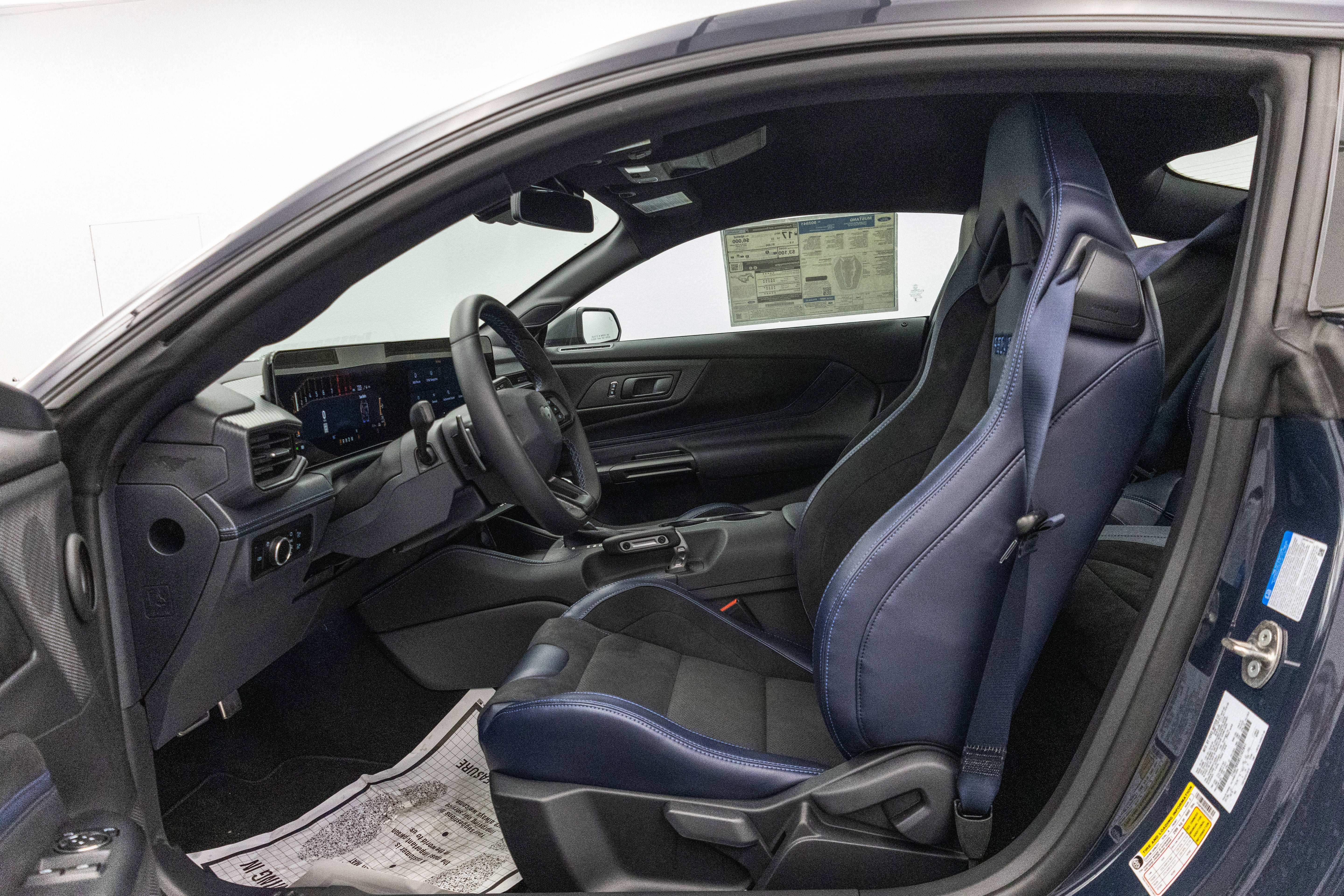 2025 Ford Mustang Dark Horse