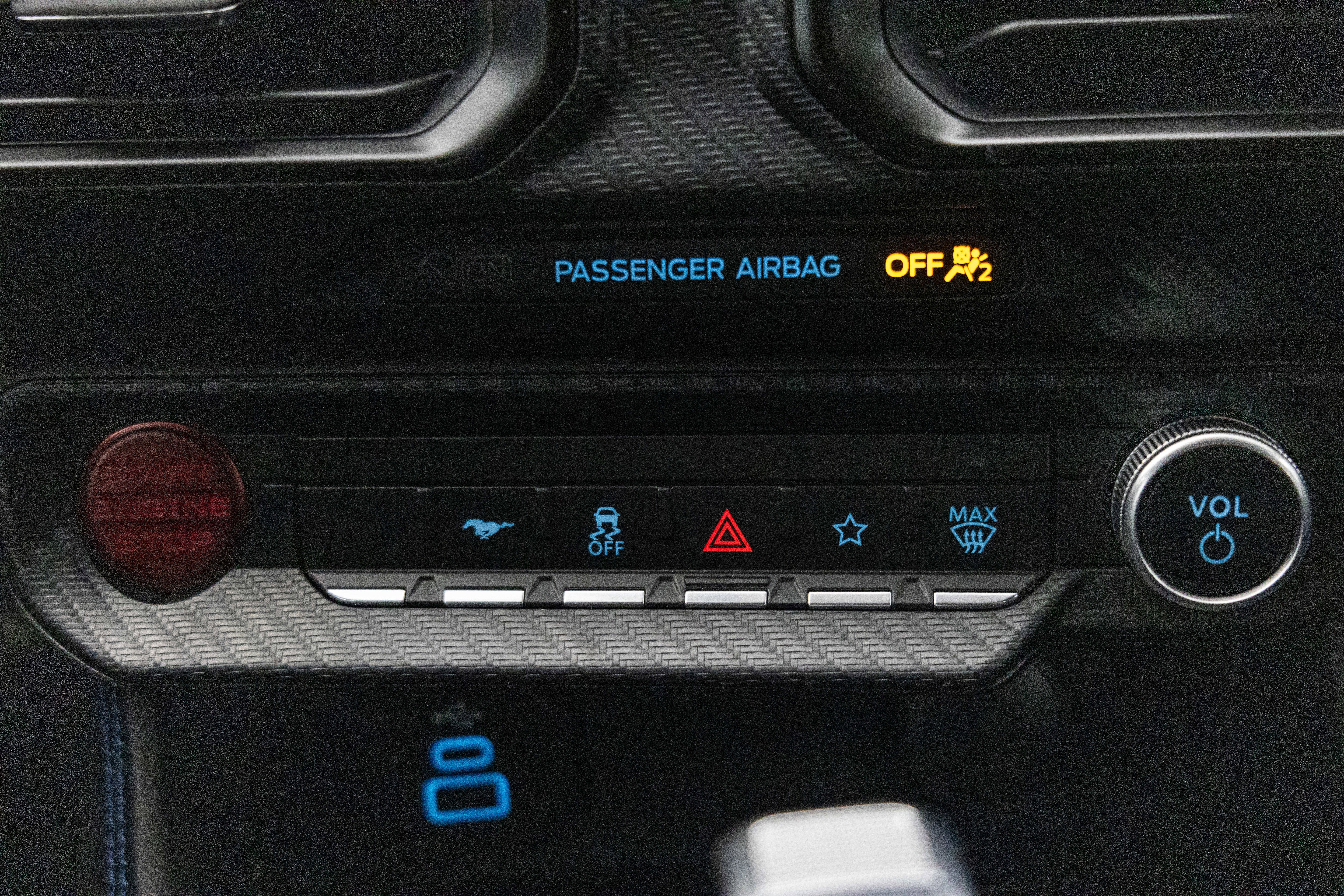 2025 Ford Mustang Dark Horse