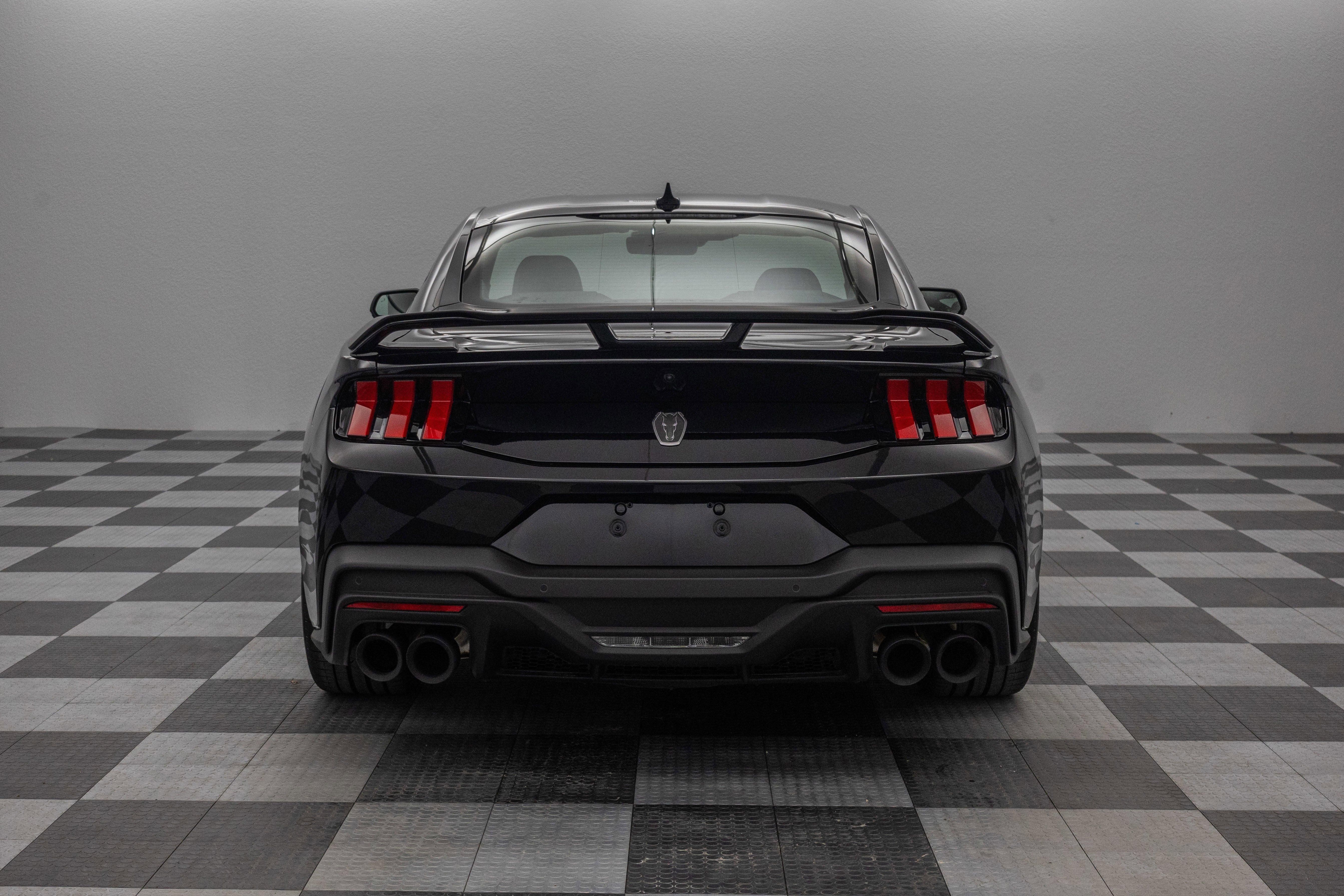 2025 Ford Mustang Dark Horse