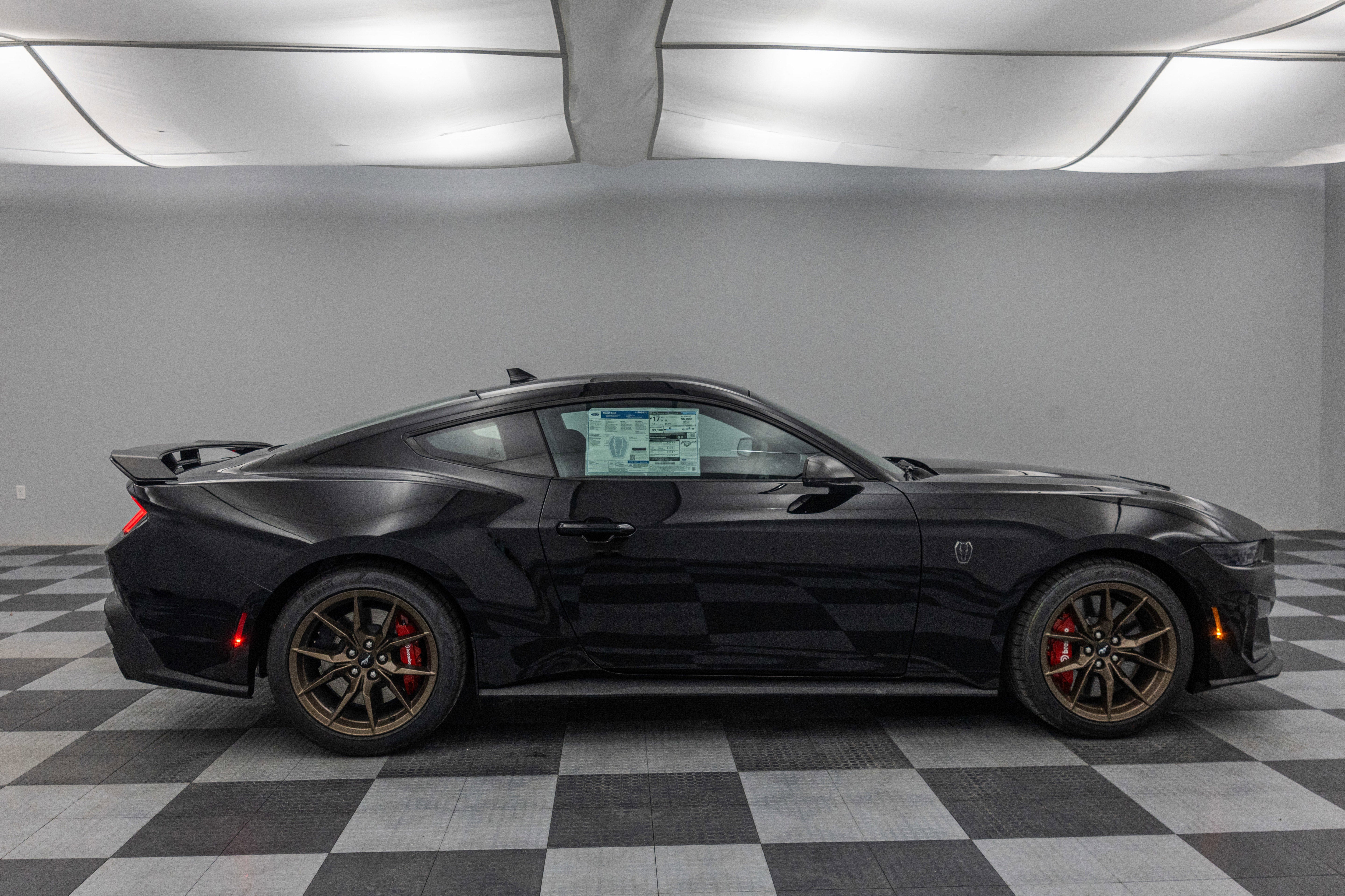 2025 Ford Mustang Dark Horse