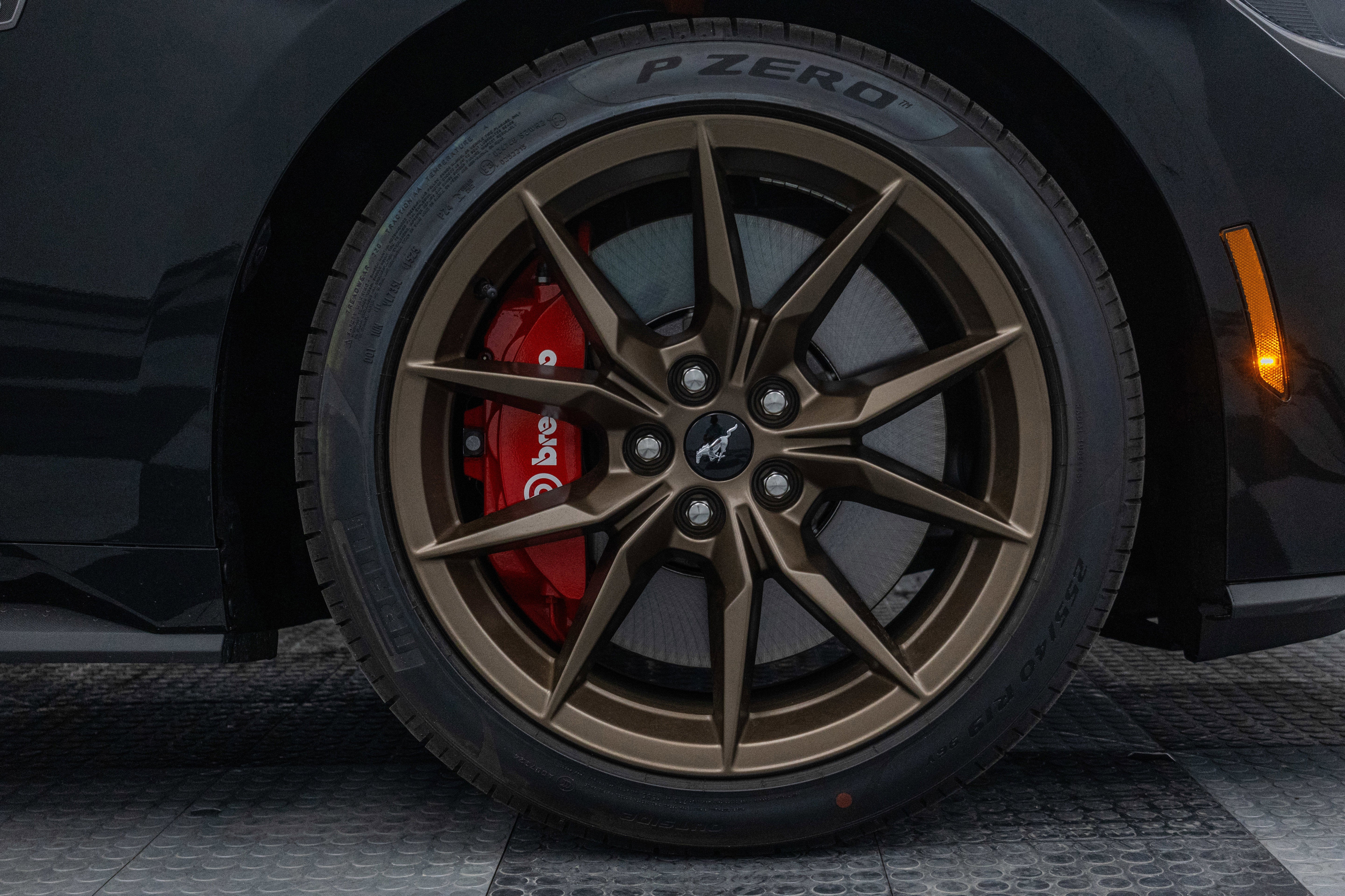 2025 Ford Mustang Dark Horse