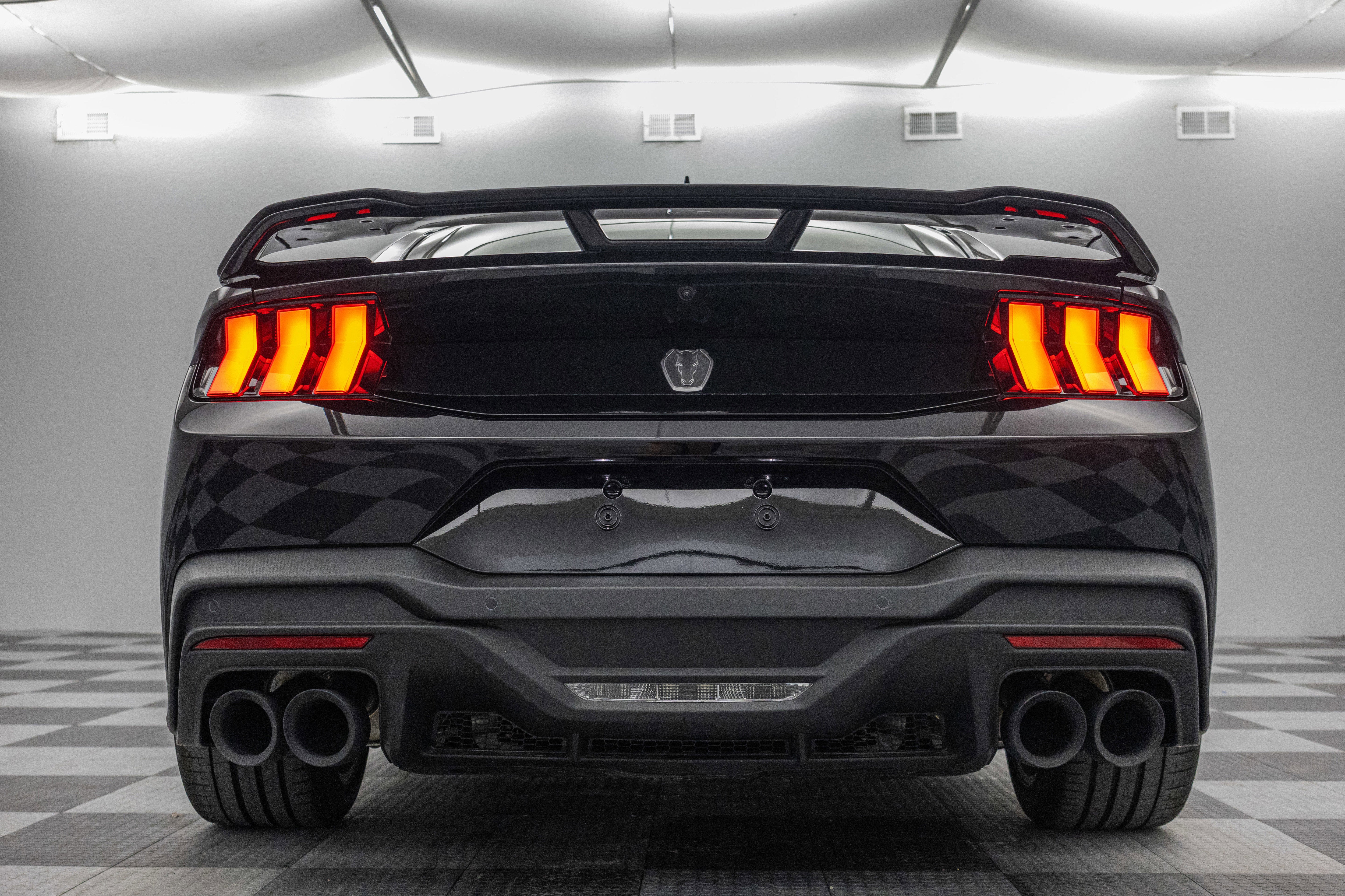 2025 Ford Mustang Dark Horse