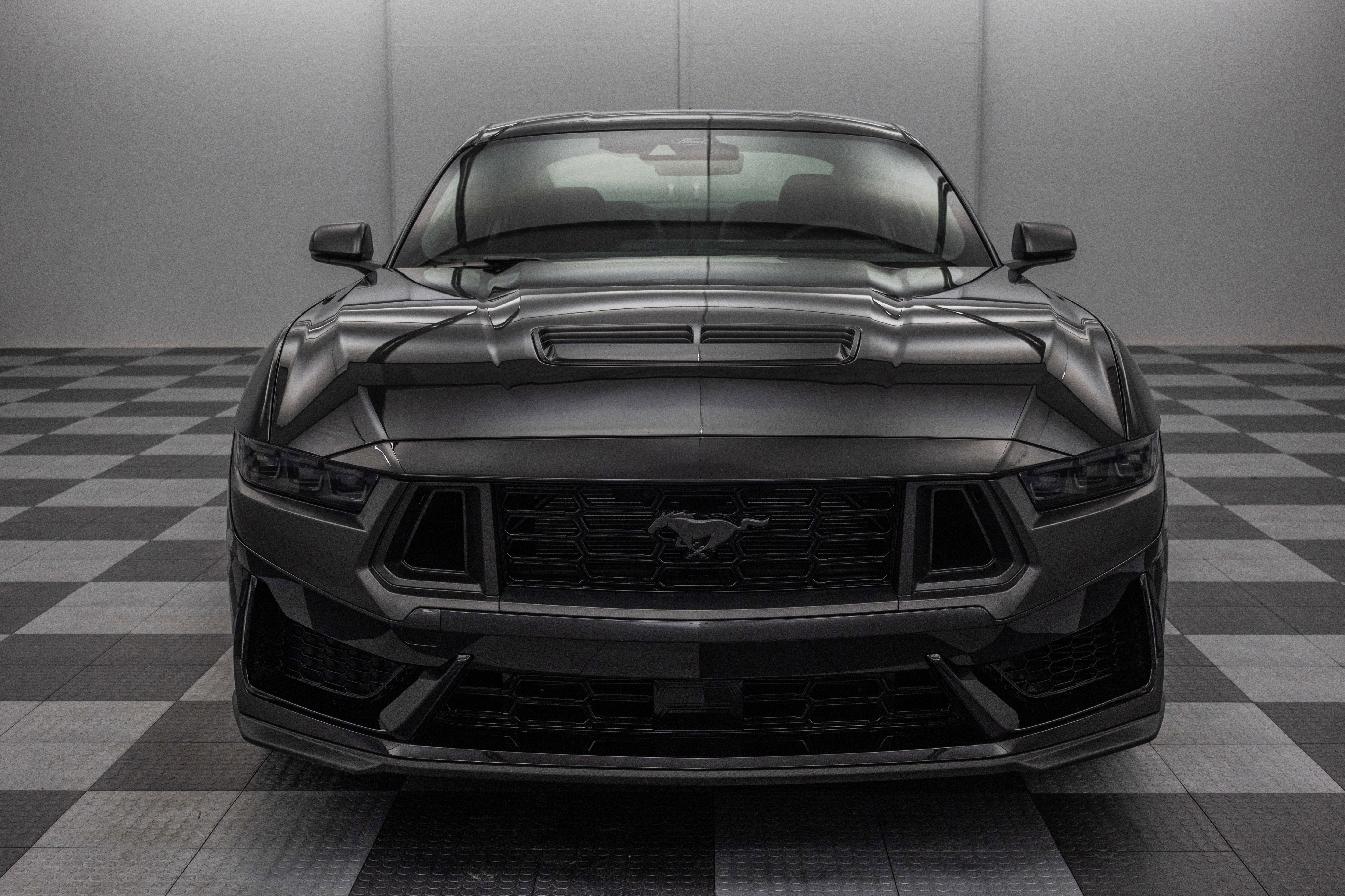 2025 Ford Mustang Dark Horse