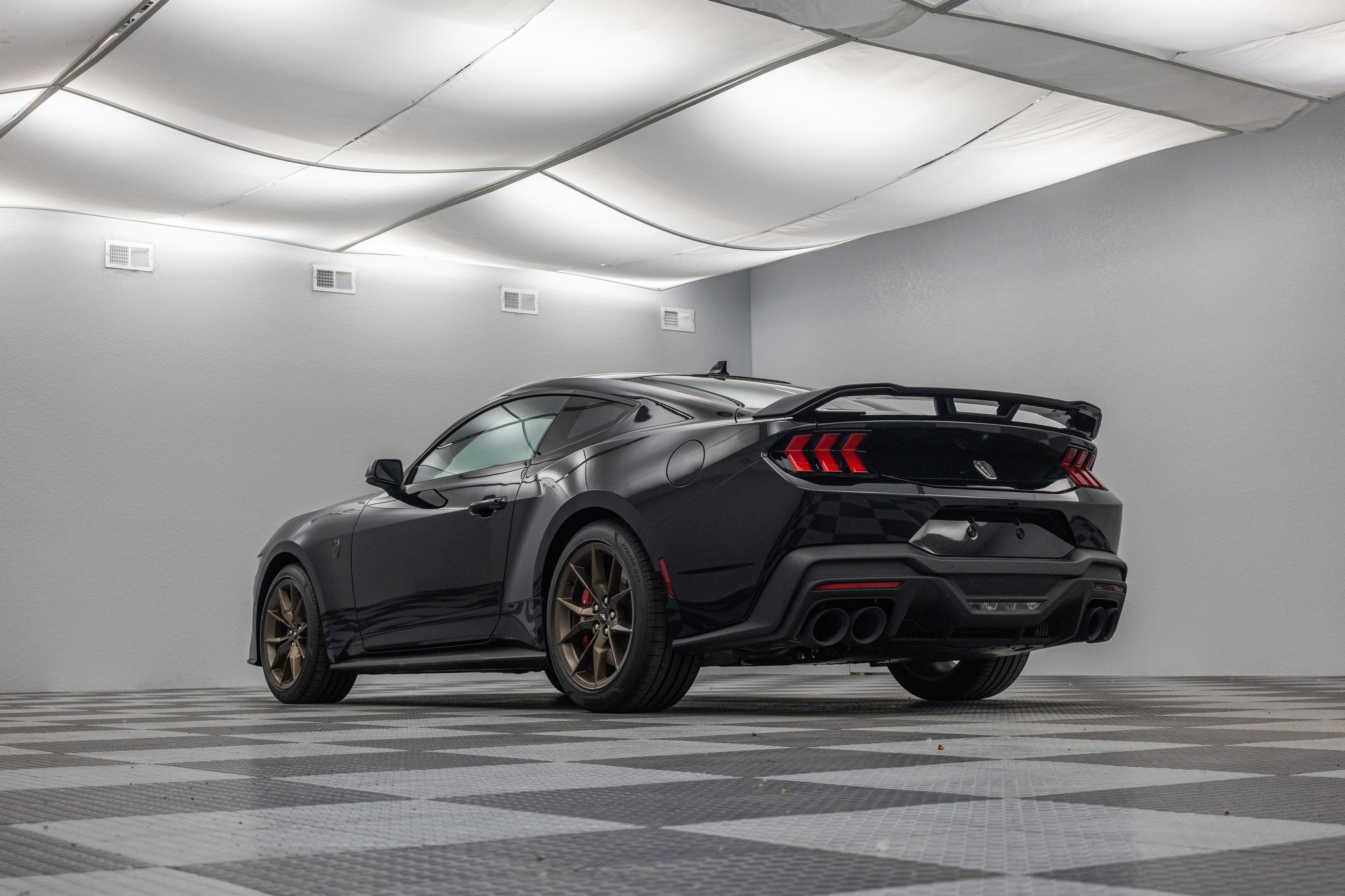 2025 Ford Mustang Dark Horse