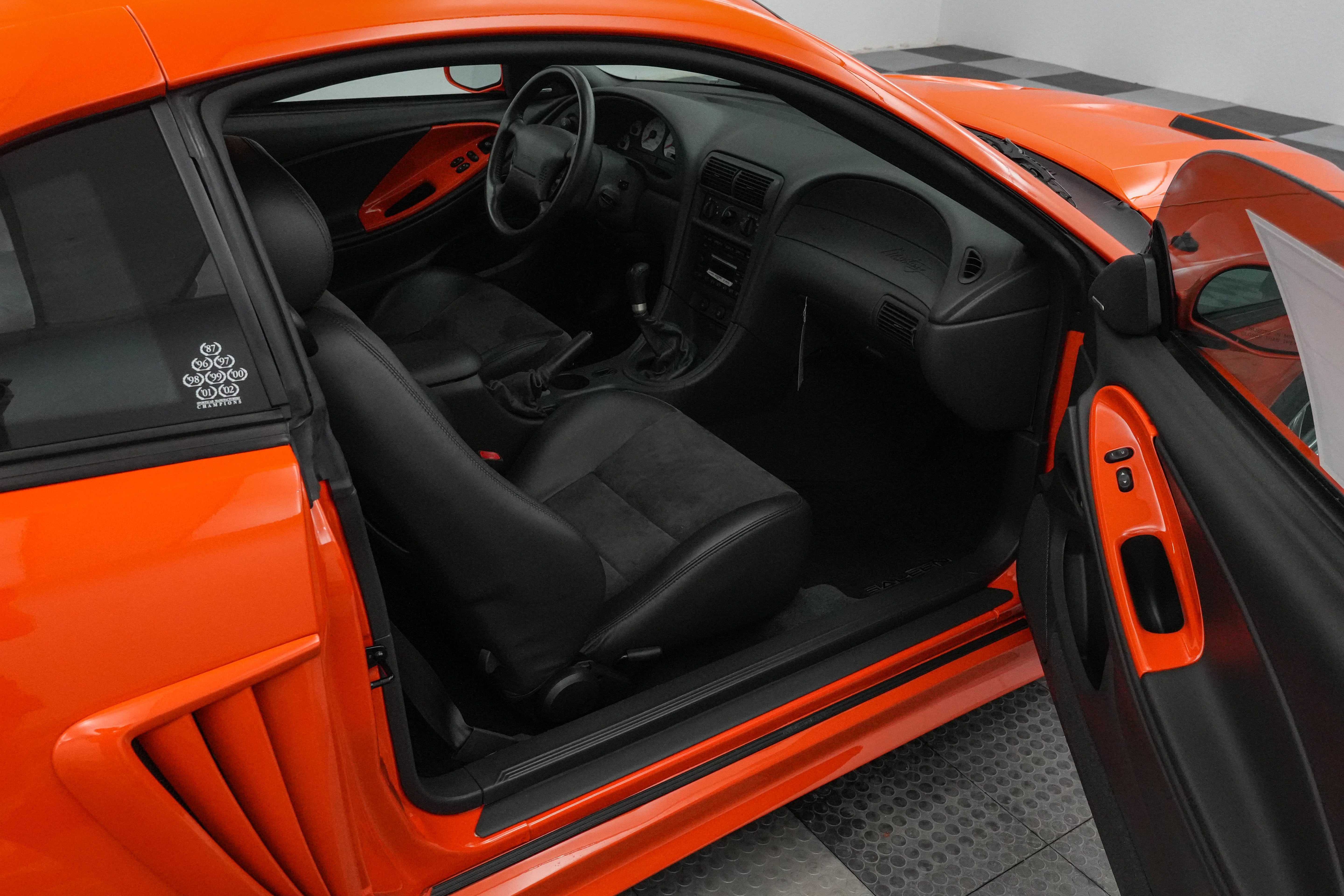 2004 Ford Mustang SVT Cobra