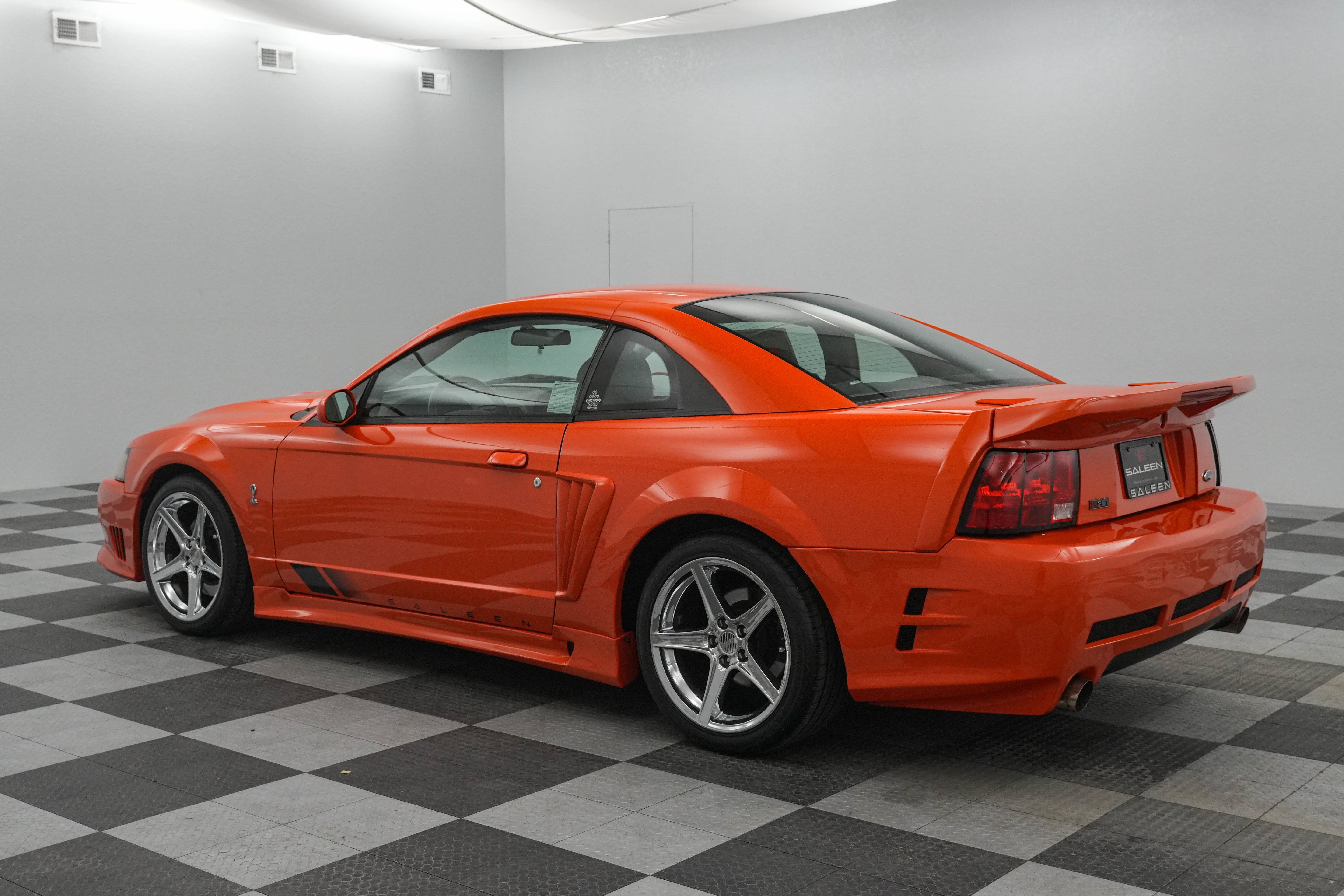 2004 Ford Mustang SVT Cobra