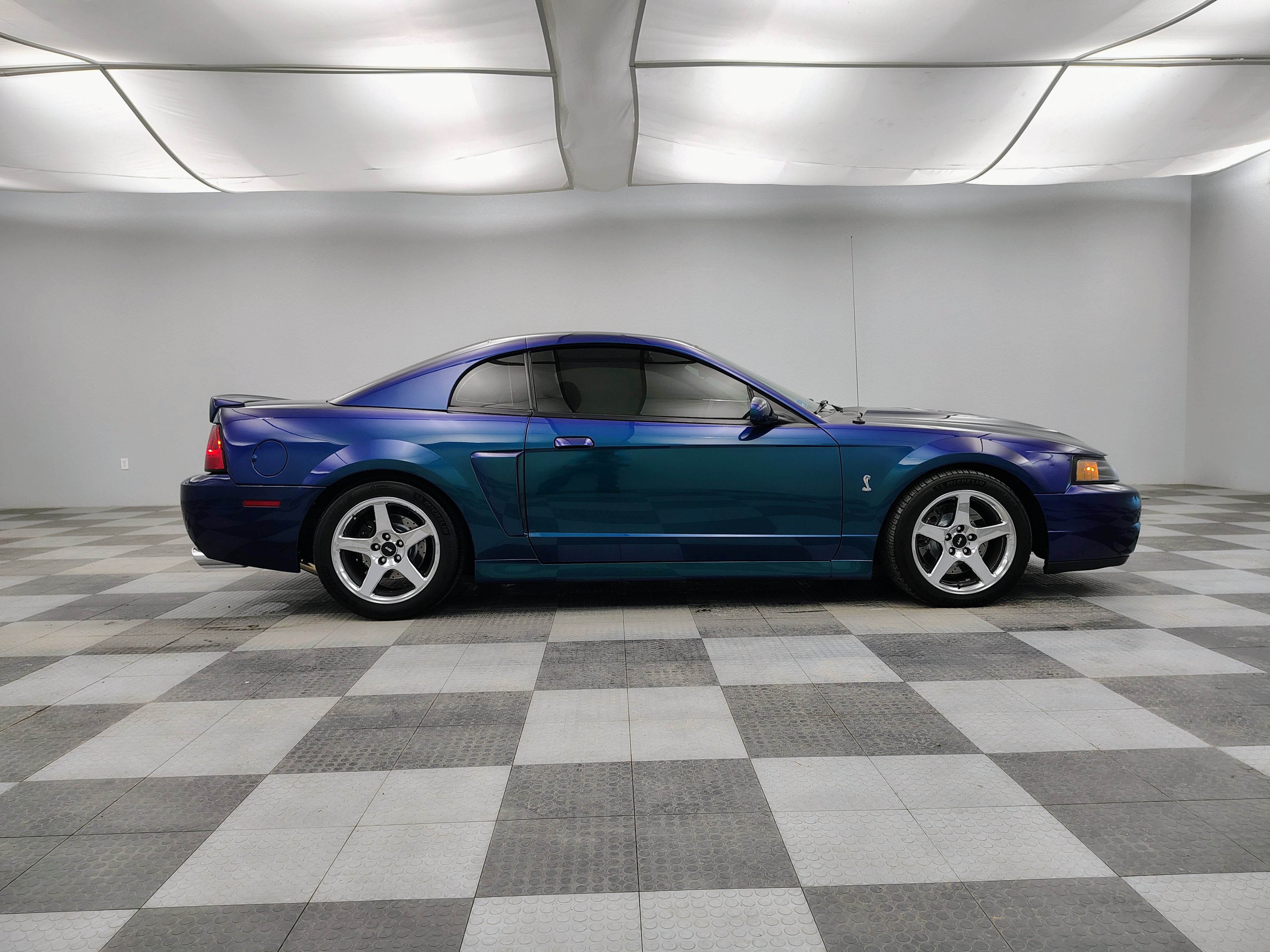 2004 Ford Mustang SVT Cobra