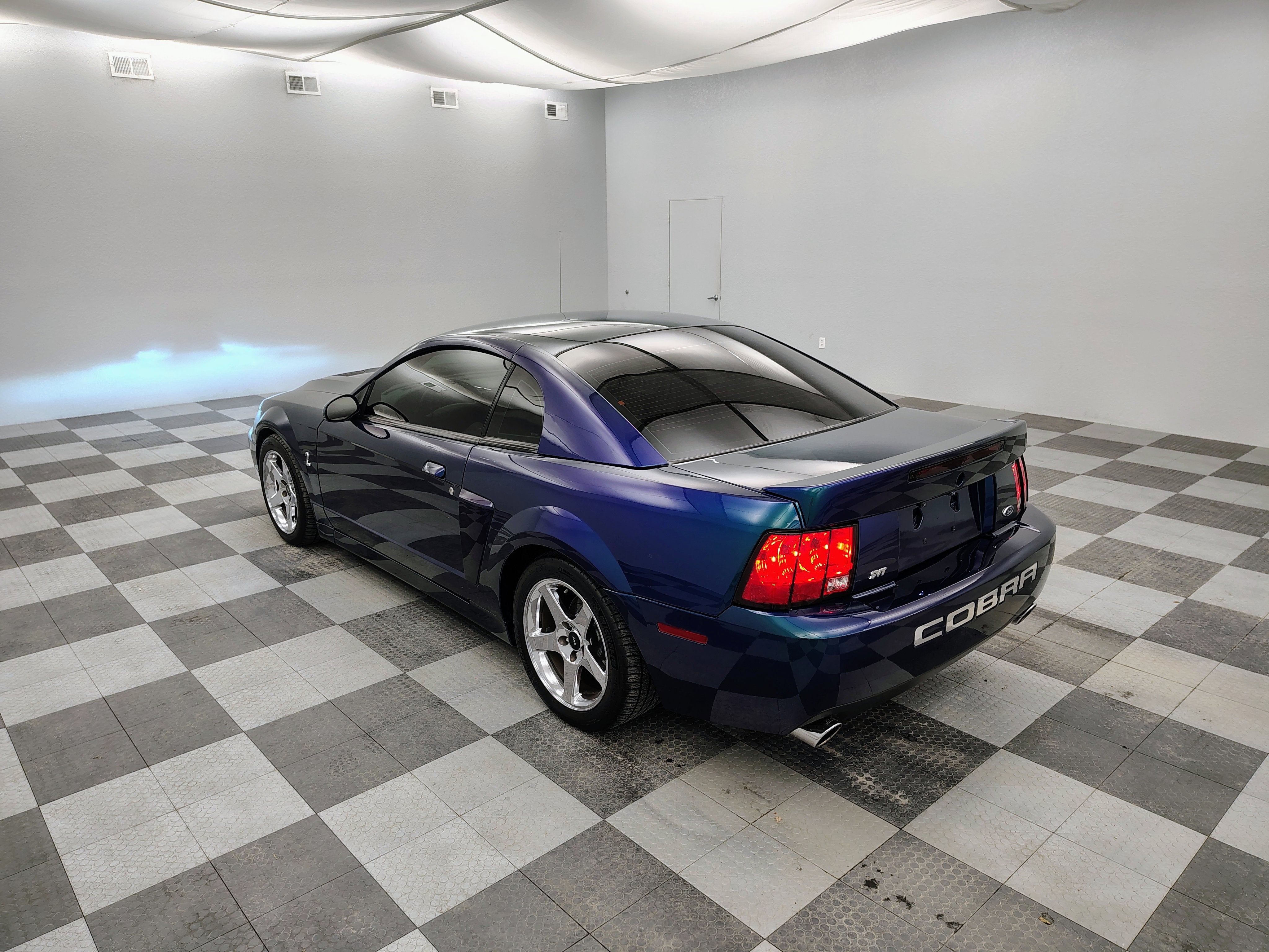 2004 Ford Mustang SVT Cobra