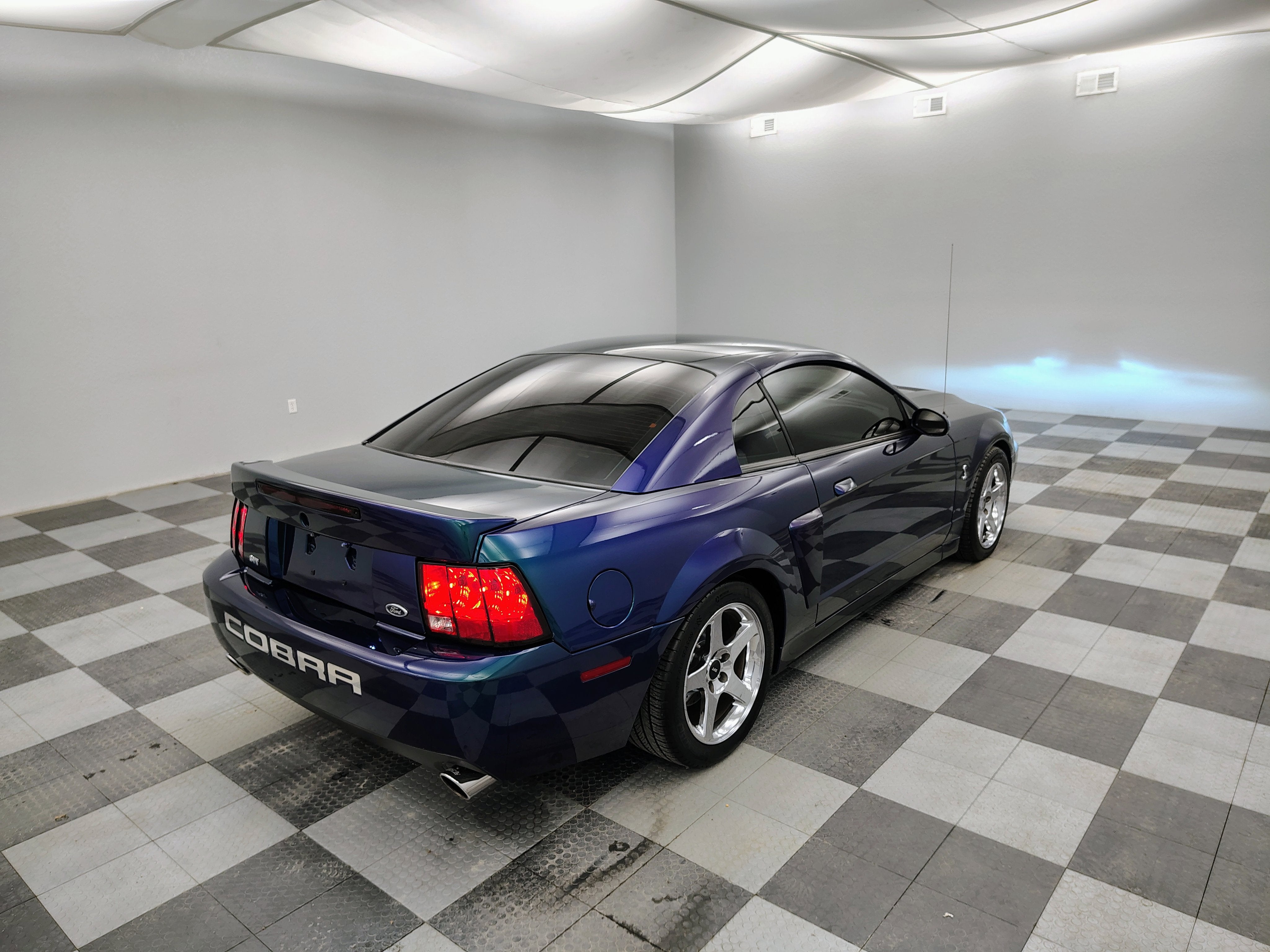 2004 Ford Mustang SVT Cobra