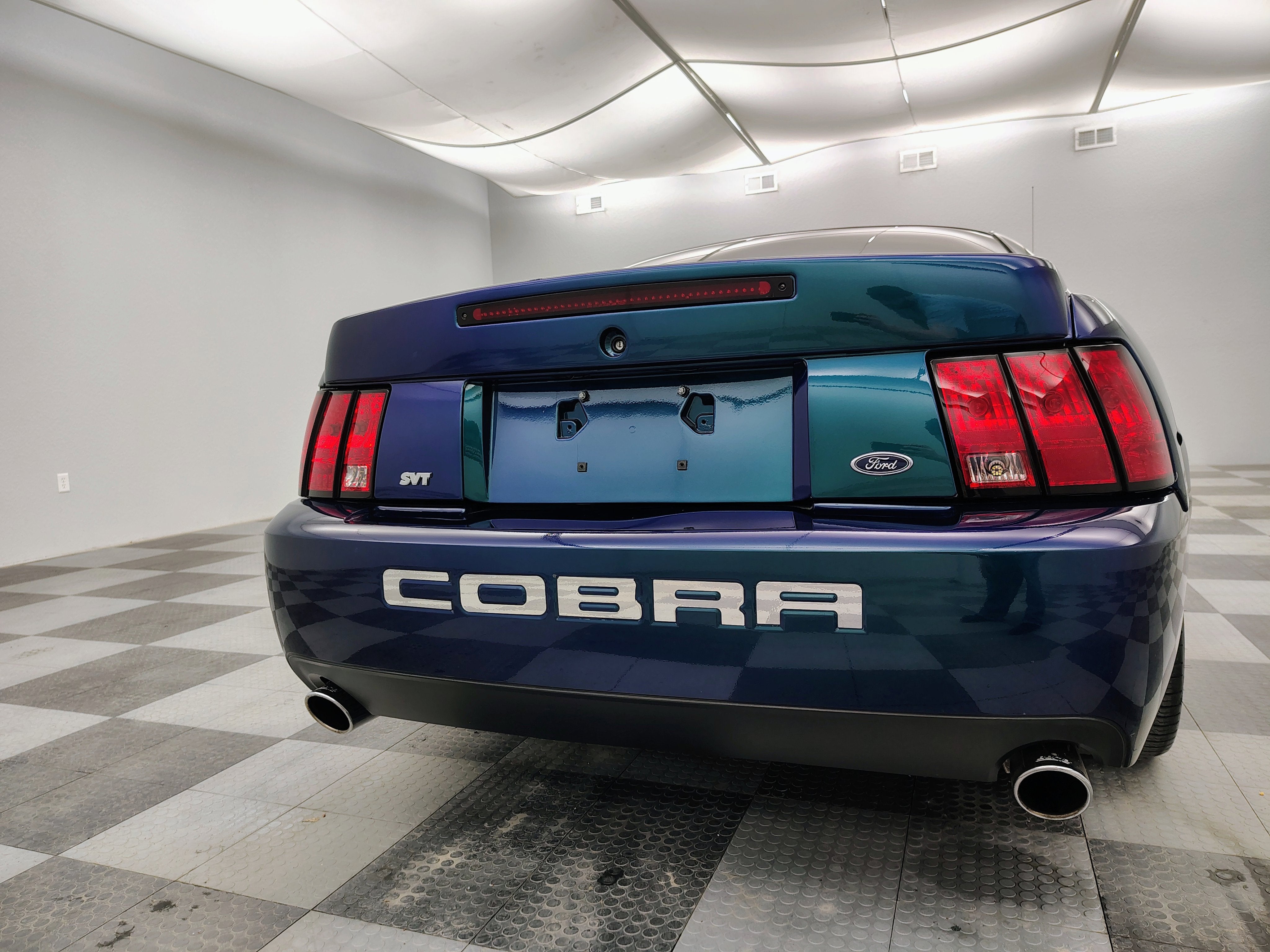 2004 Ford Mustang SVT Cobra