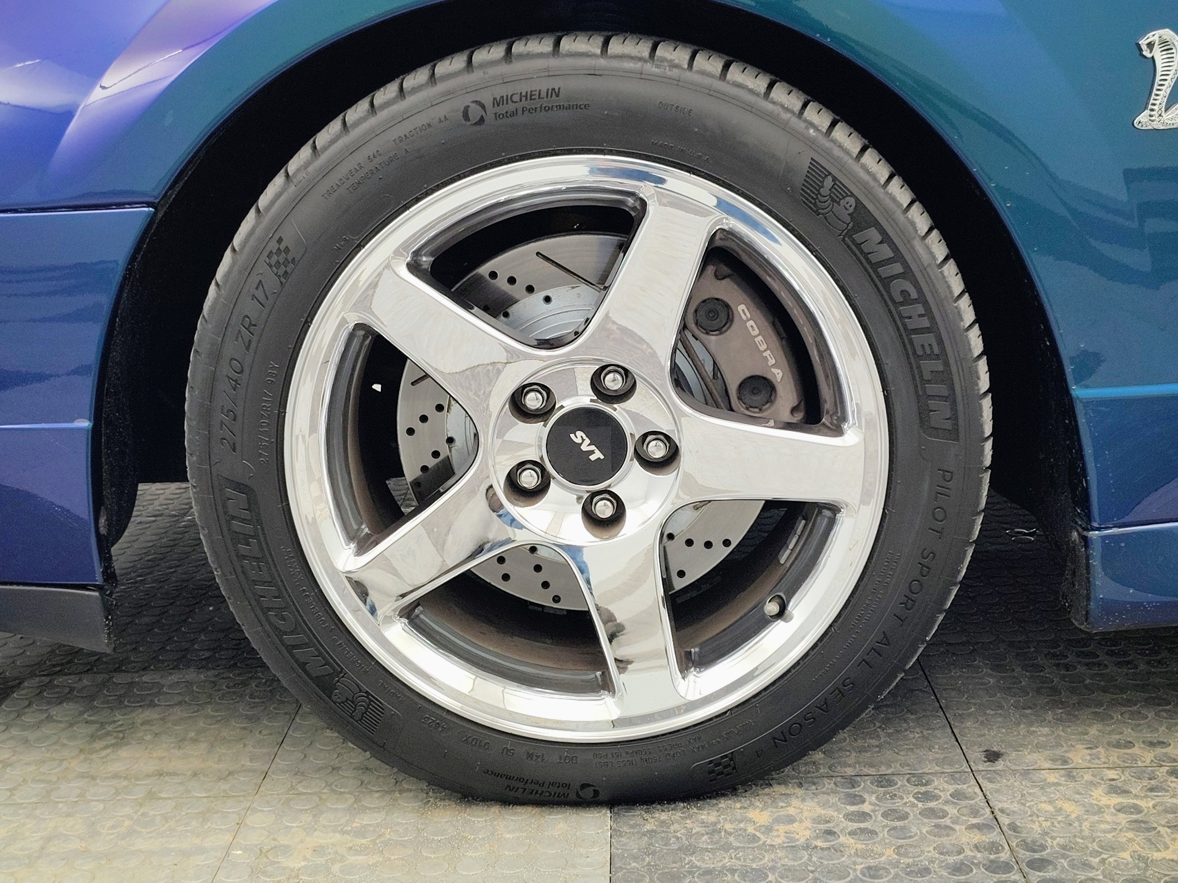 2004 Ford Mustang SVT Cobra