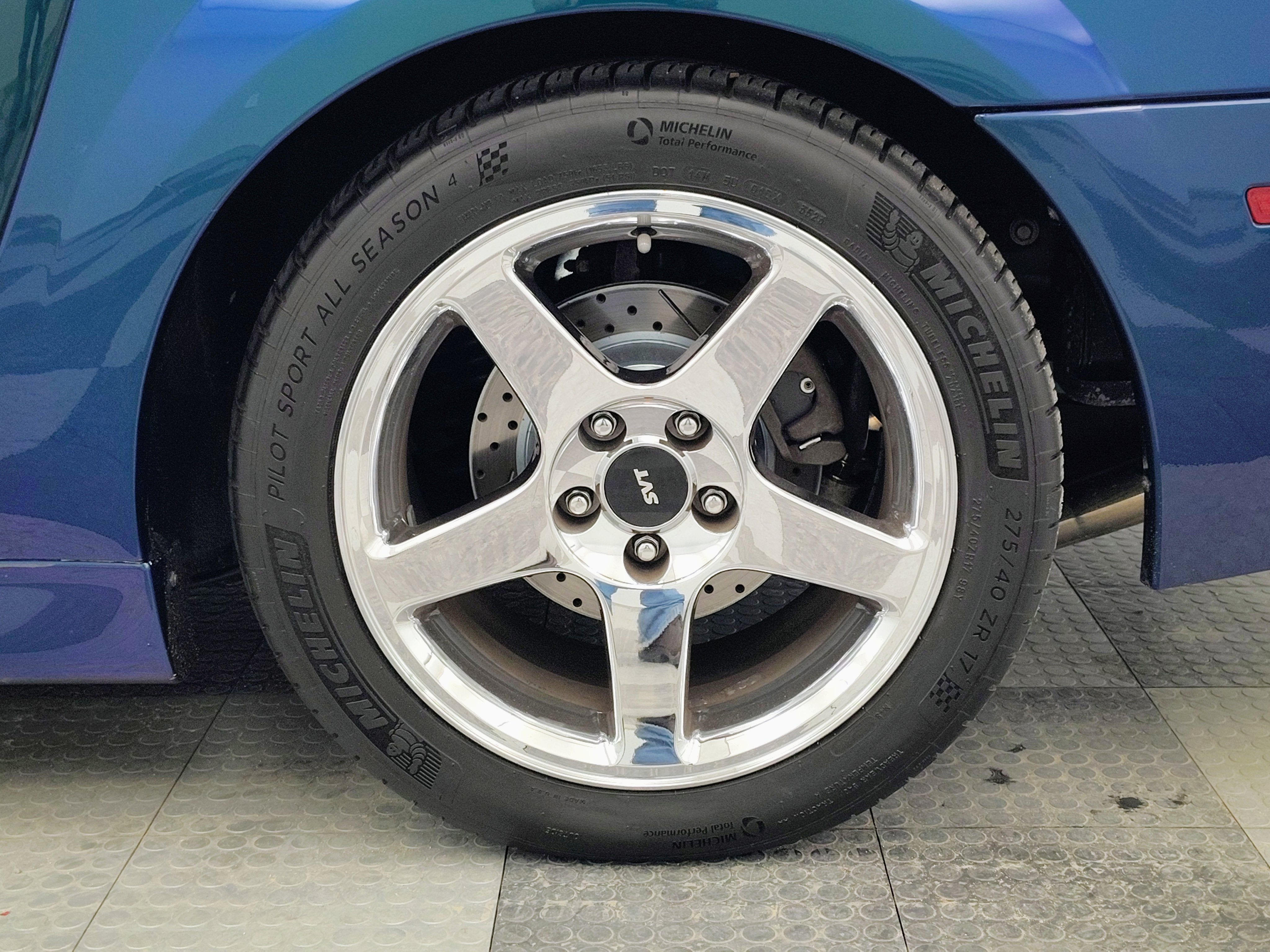 2004 Ford Mustang SVT Cobra