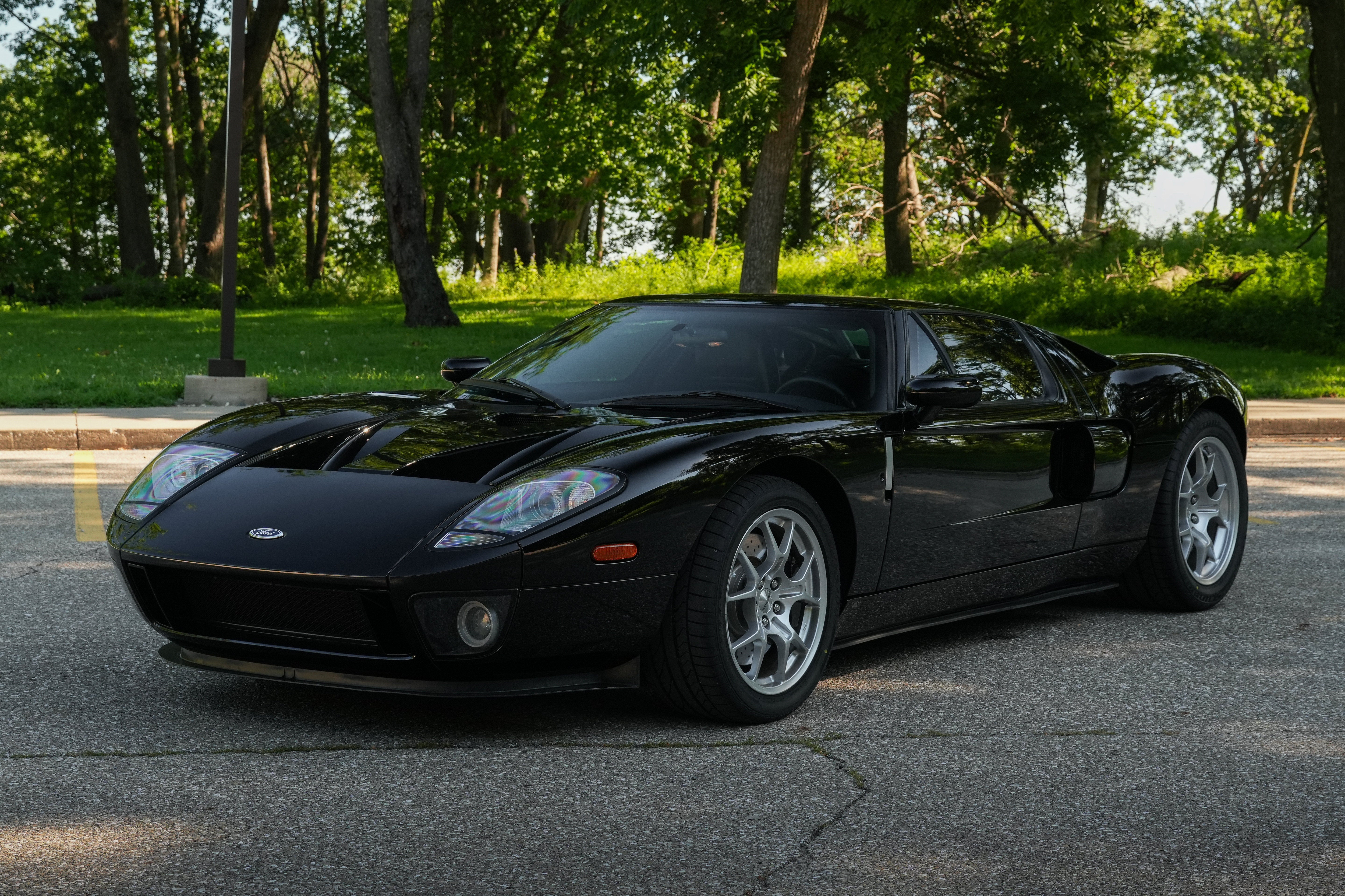 2005 Ford GT Base