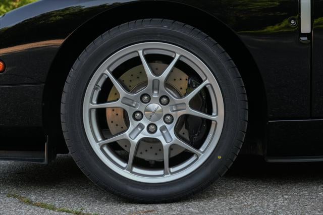 2005 Ford GT Base