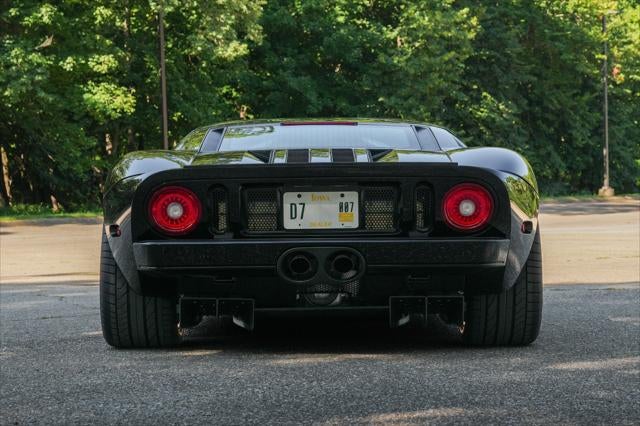 2005 Ford GT Base