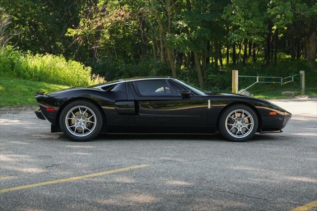 2005 Ford GT Base