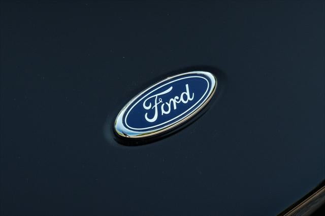2005 Ford GT Base