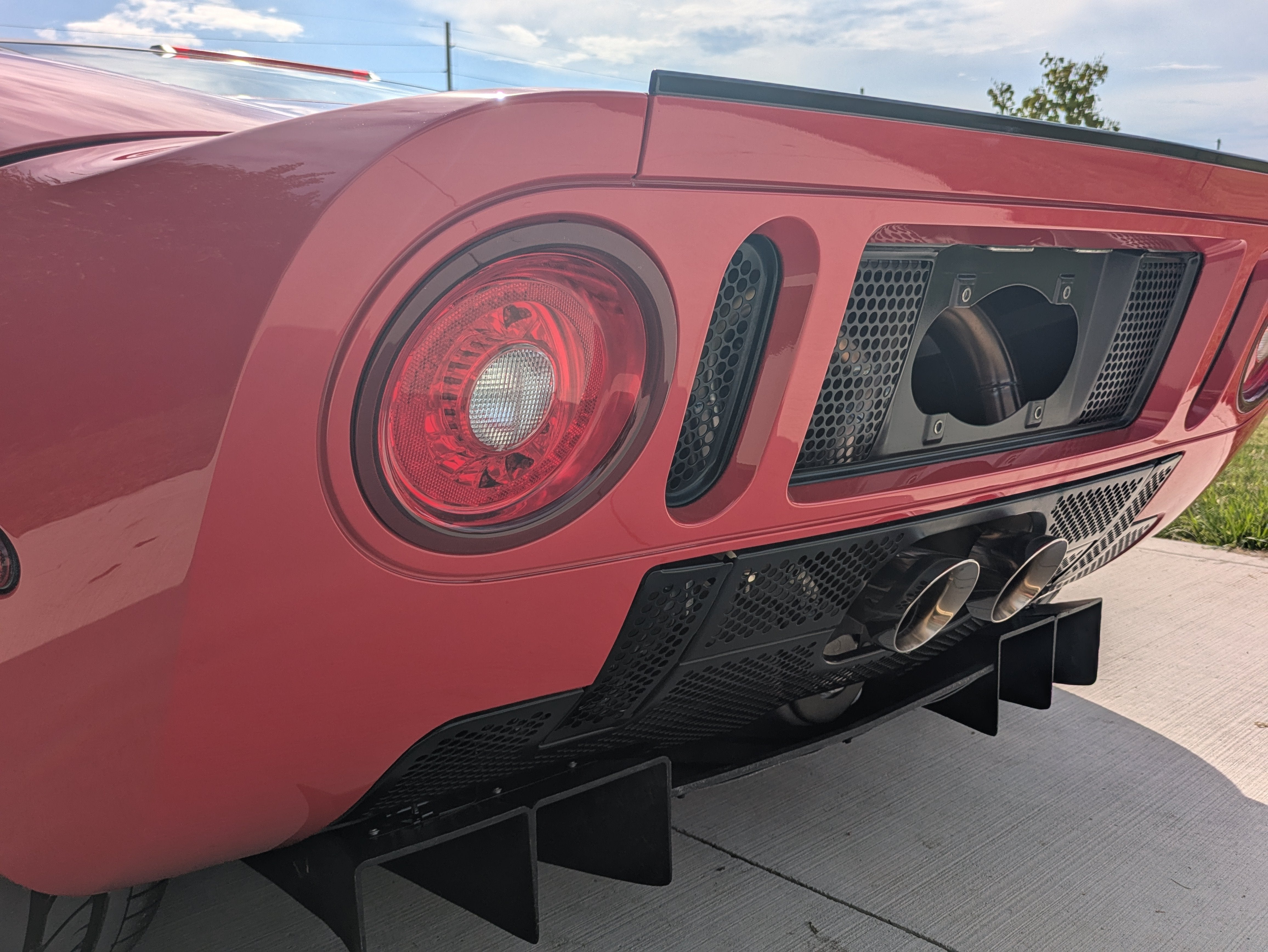 2005 Ford GT Base