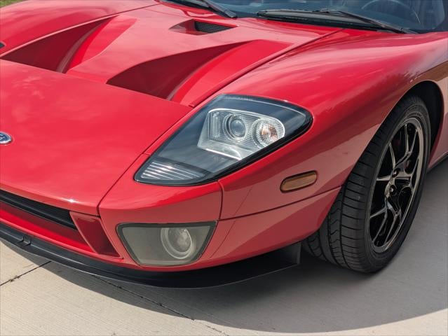 2005 Ford GT Base