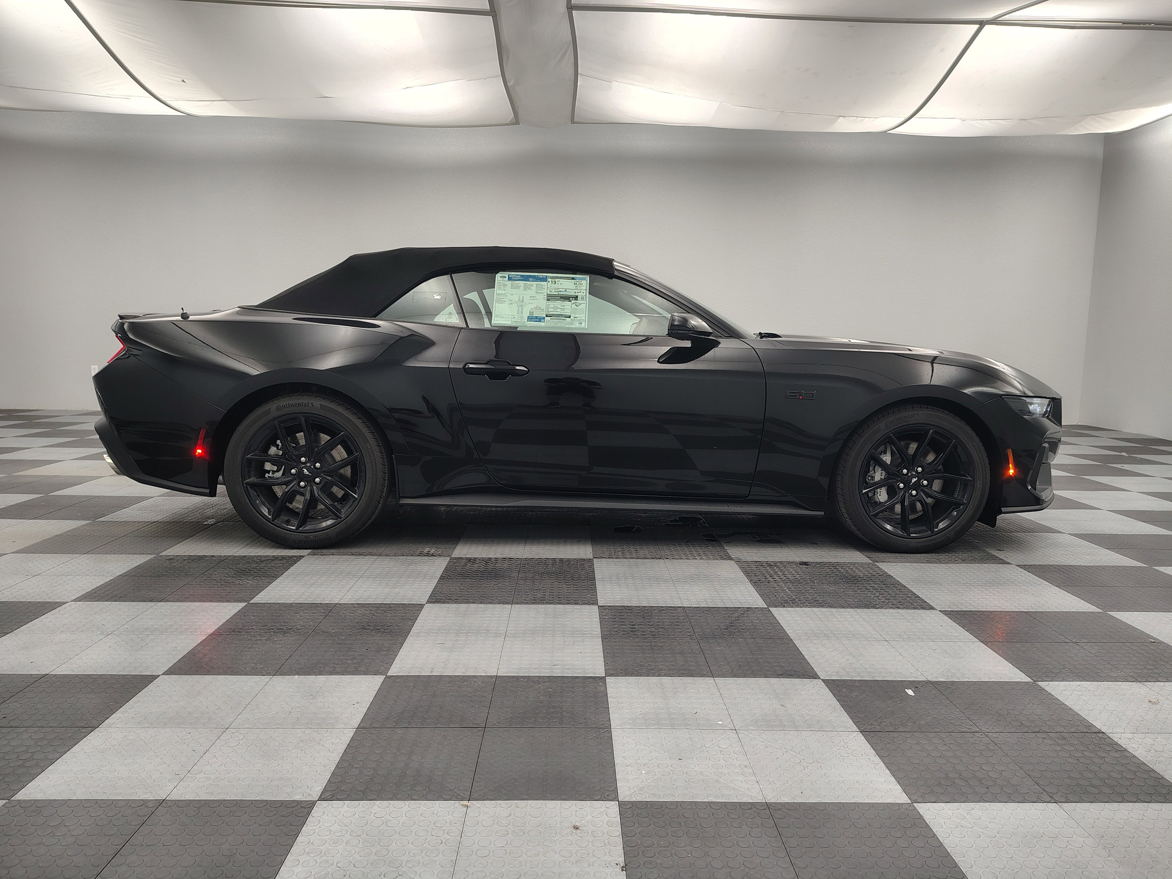 2025 Ford Mustang GT Premium