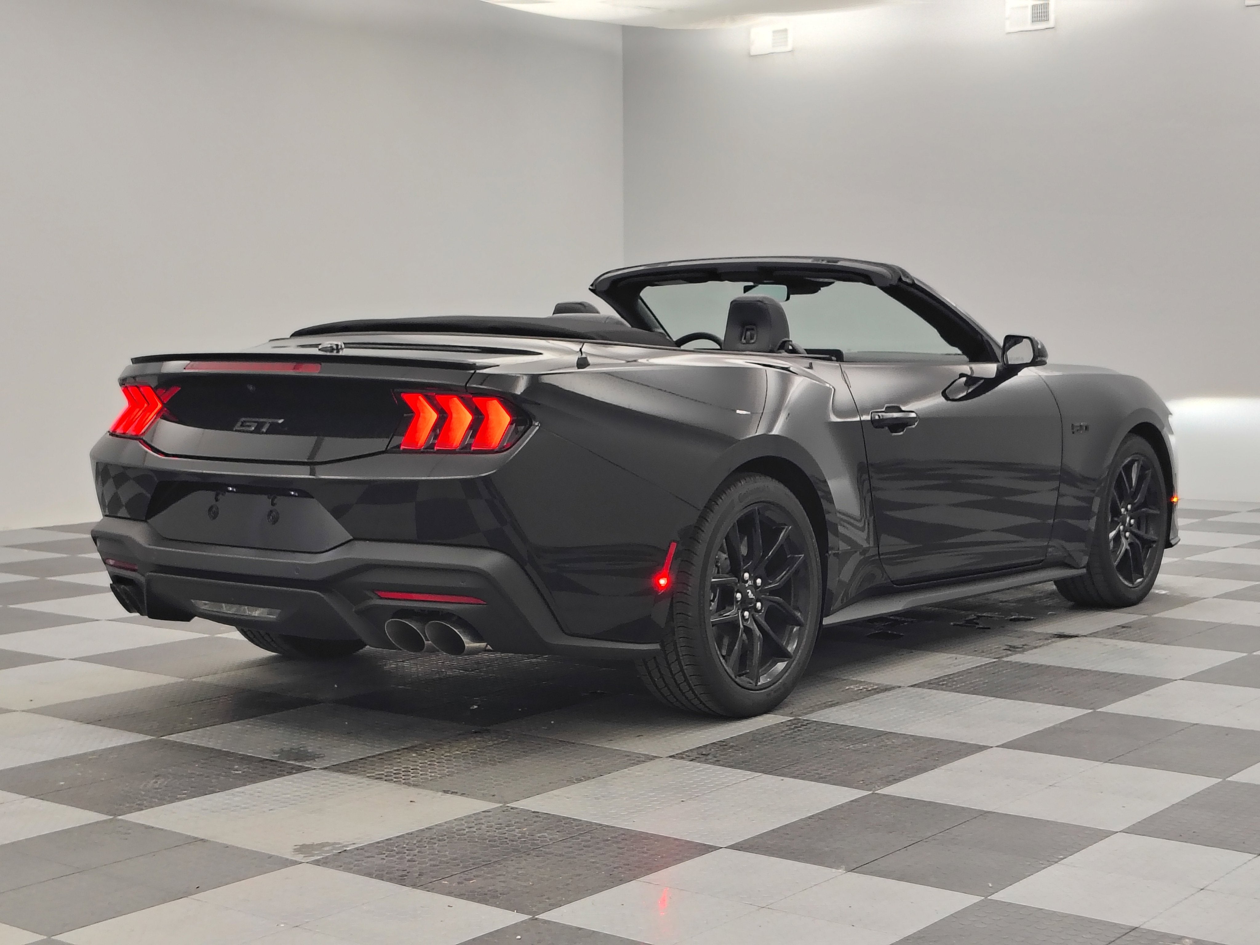 2025 Ford Mustang GT Premium