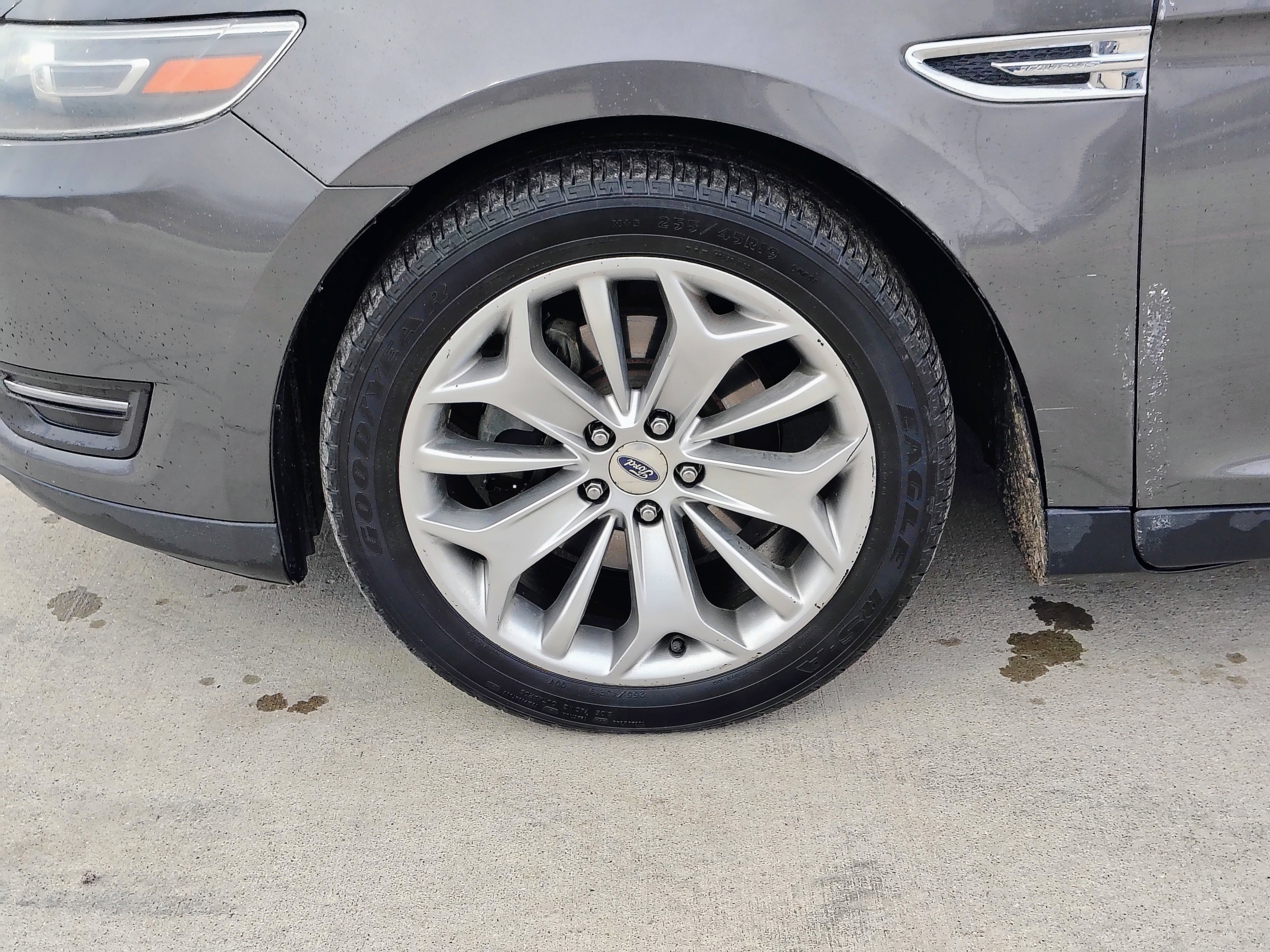 2015 Ford Taurus Limited