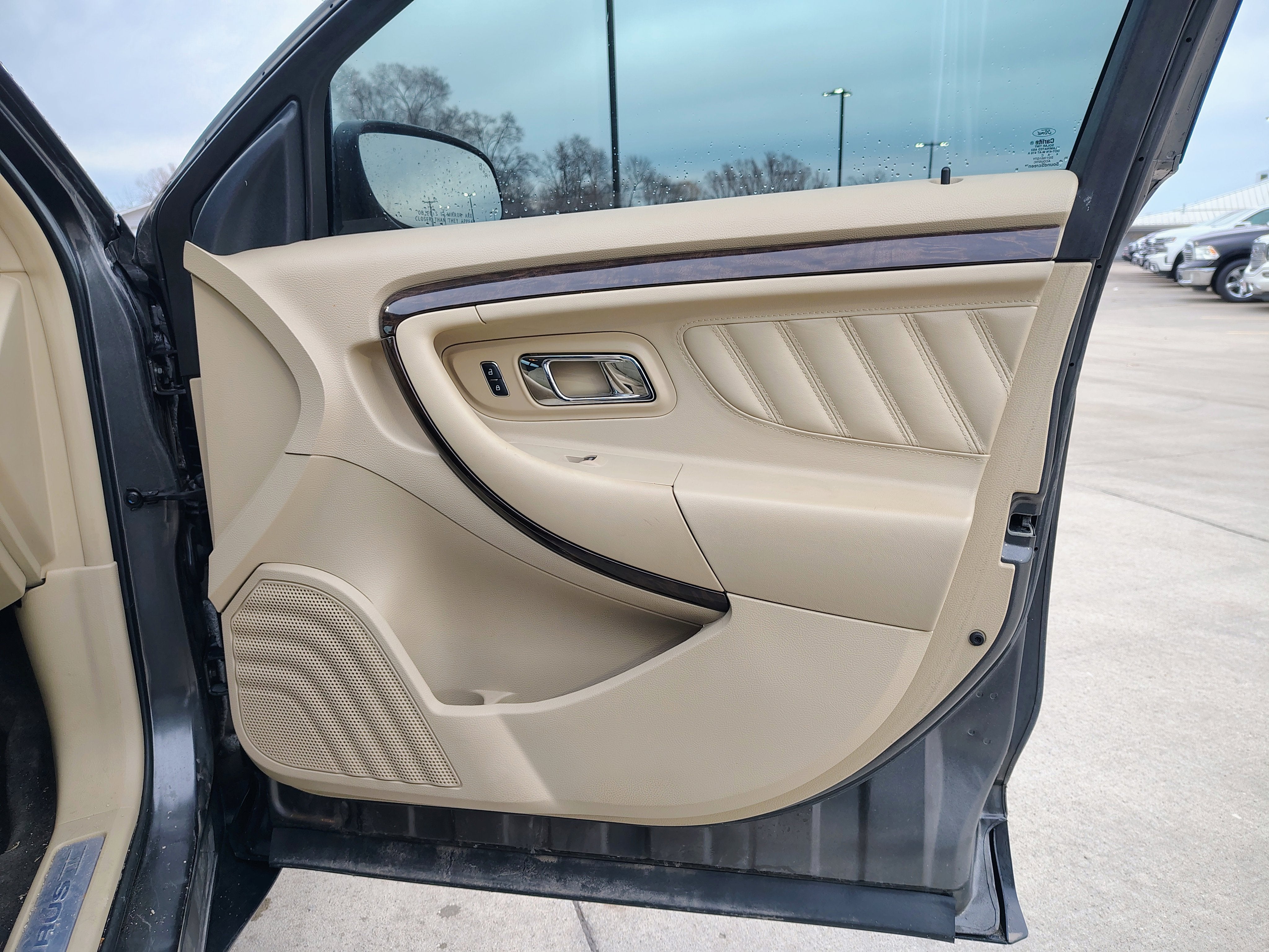 2015 Ford Taurus Limited