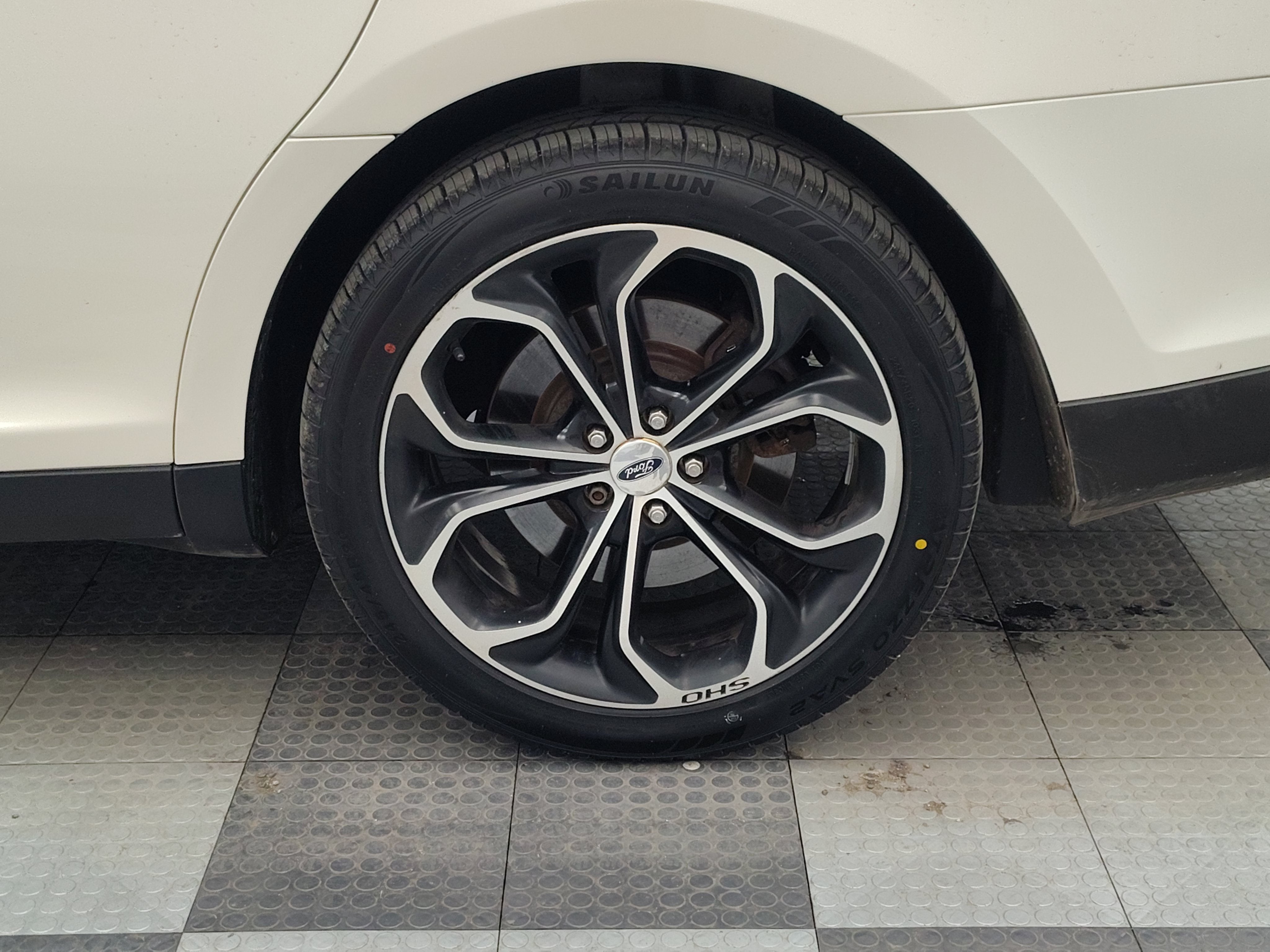 2015 Ford Taurus SHO