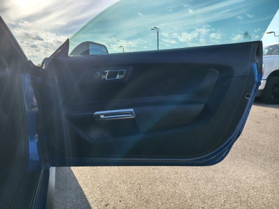 2017 Ford Mustang V6