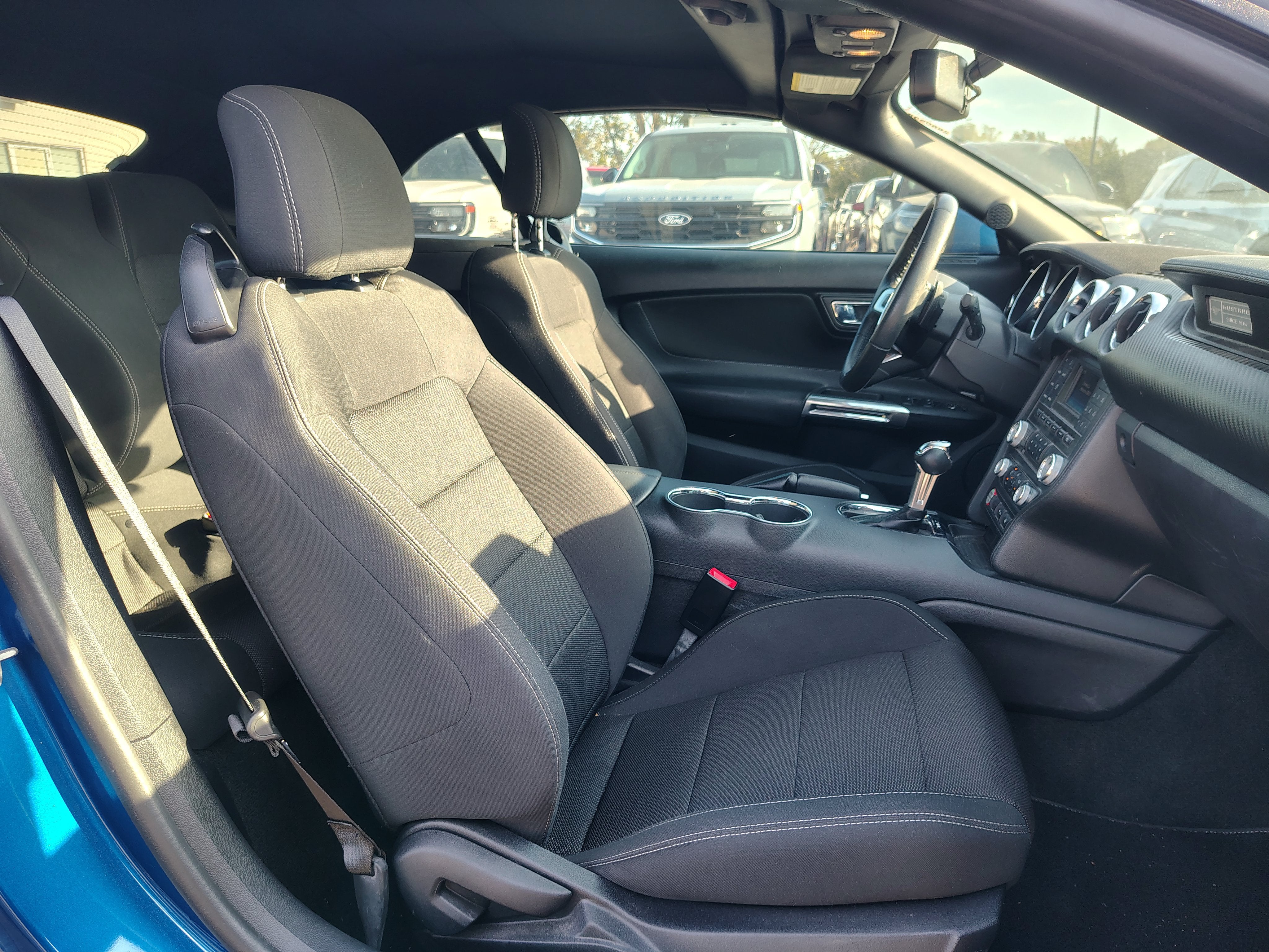 2017 Ford Mustang V6