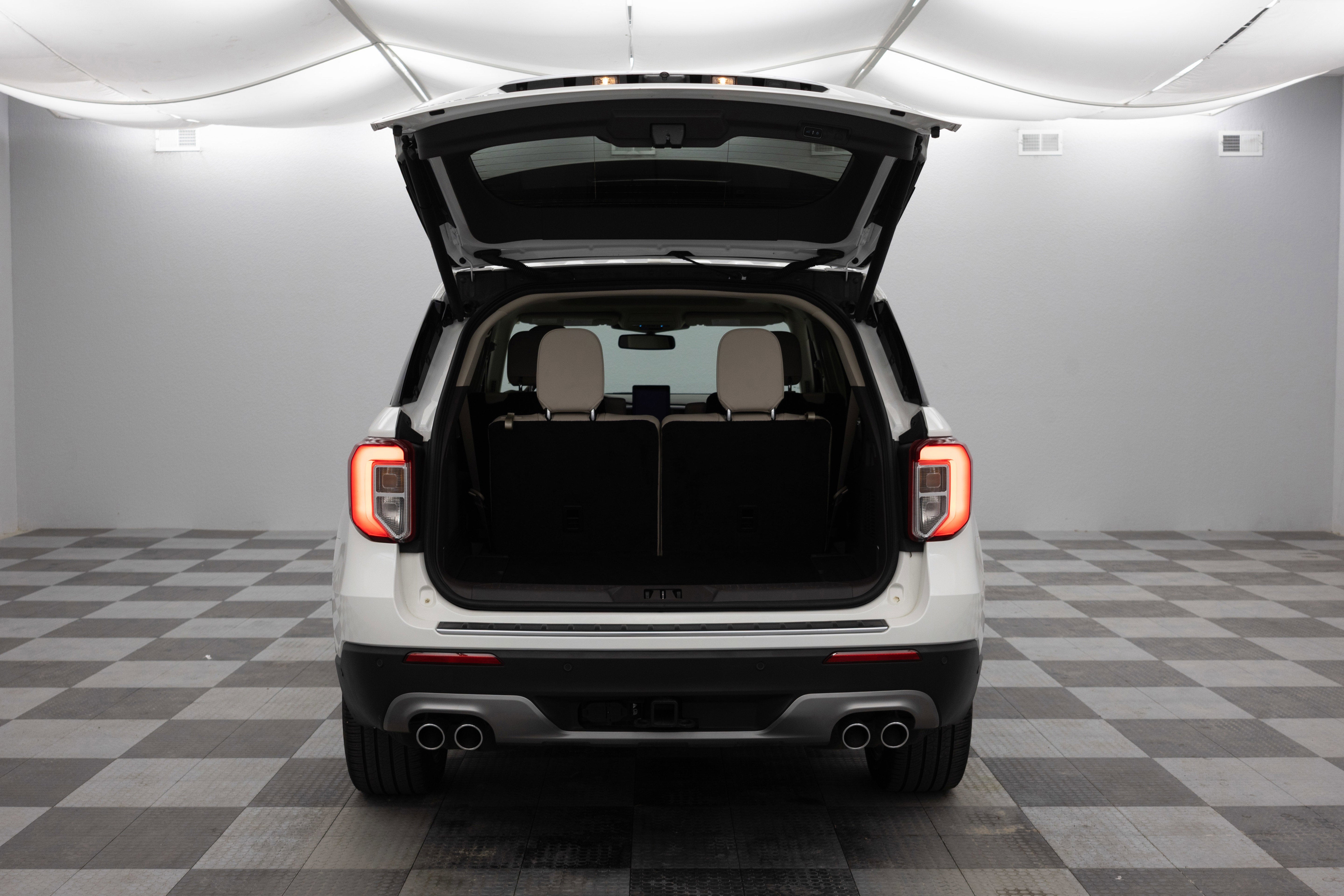 2023 Ford Explorer Platinum