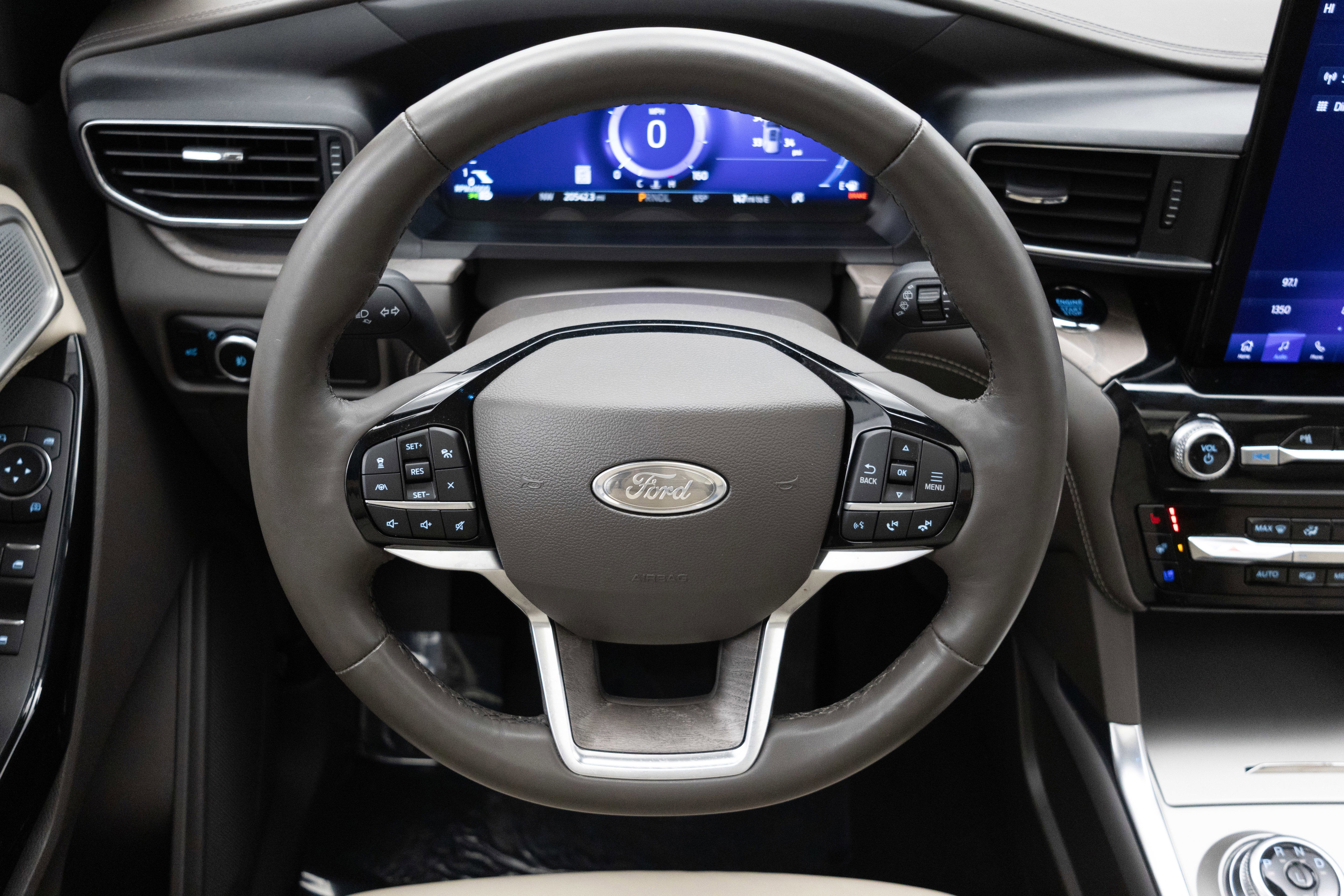 2023 Ford Explorer Platinum