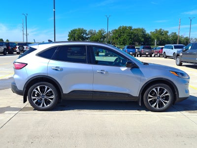2022 Ford Escape Hybrid SE