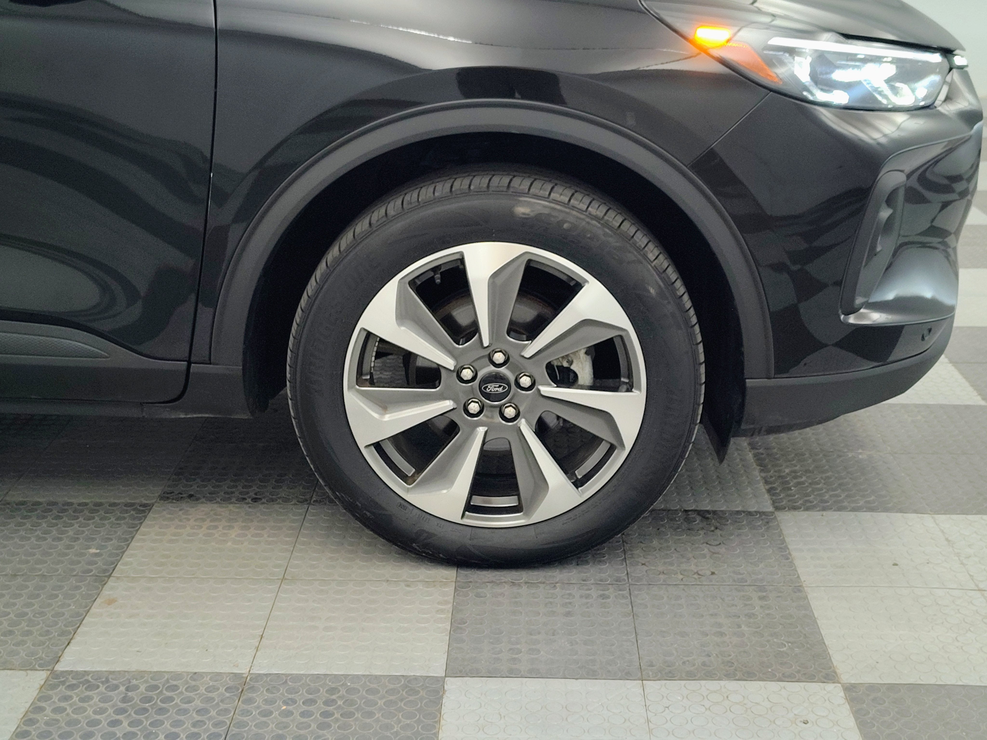 2024 Ford Escape Platinum