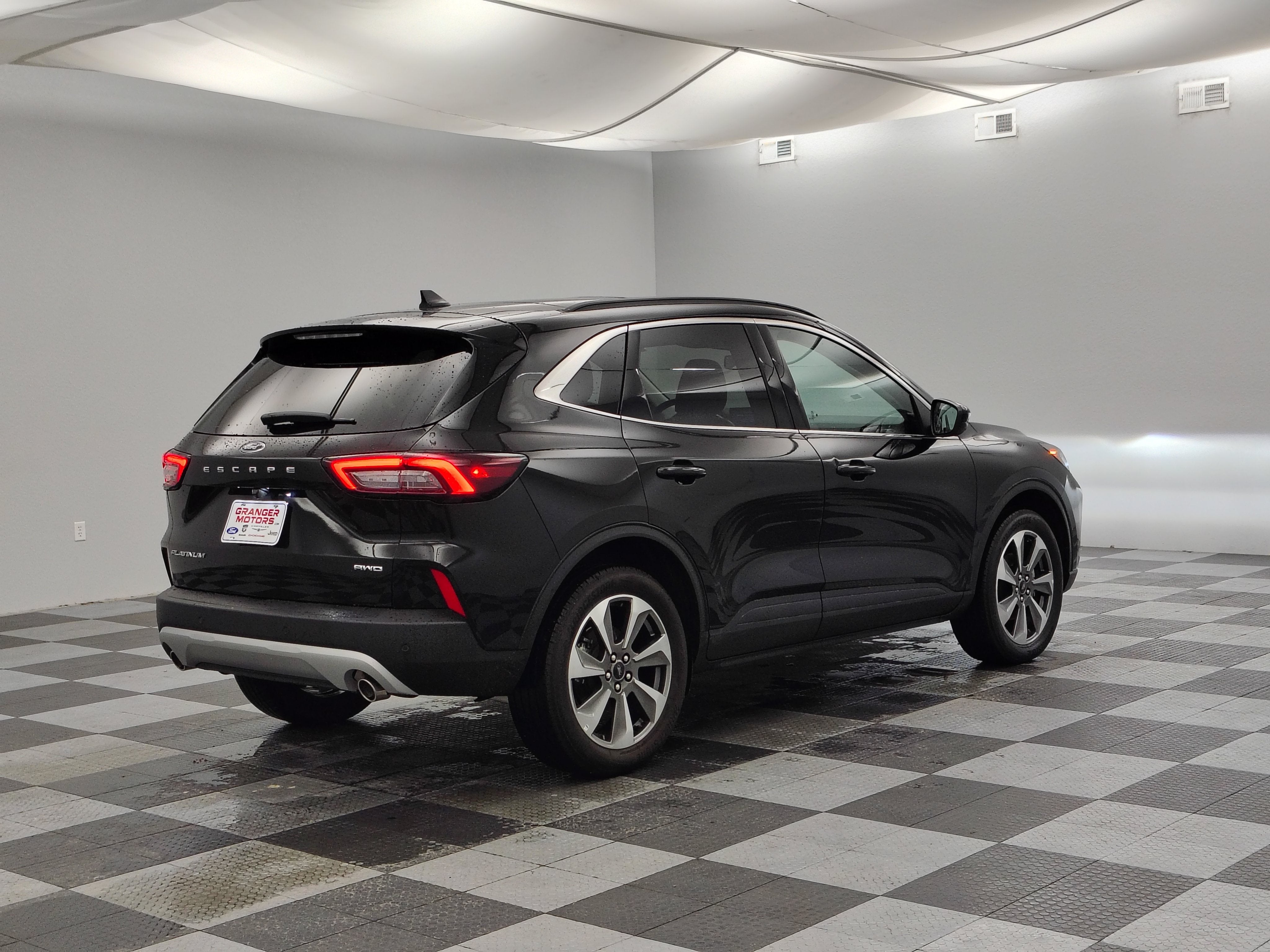 2025 Ford Escape Platinum