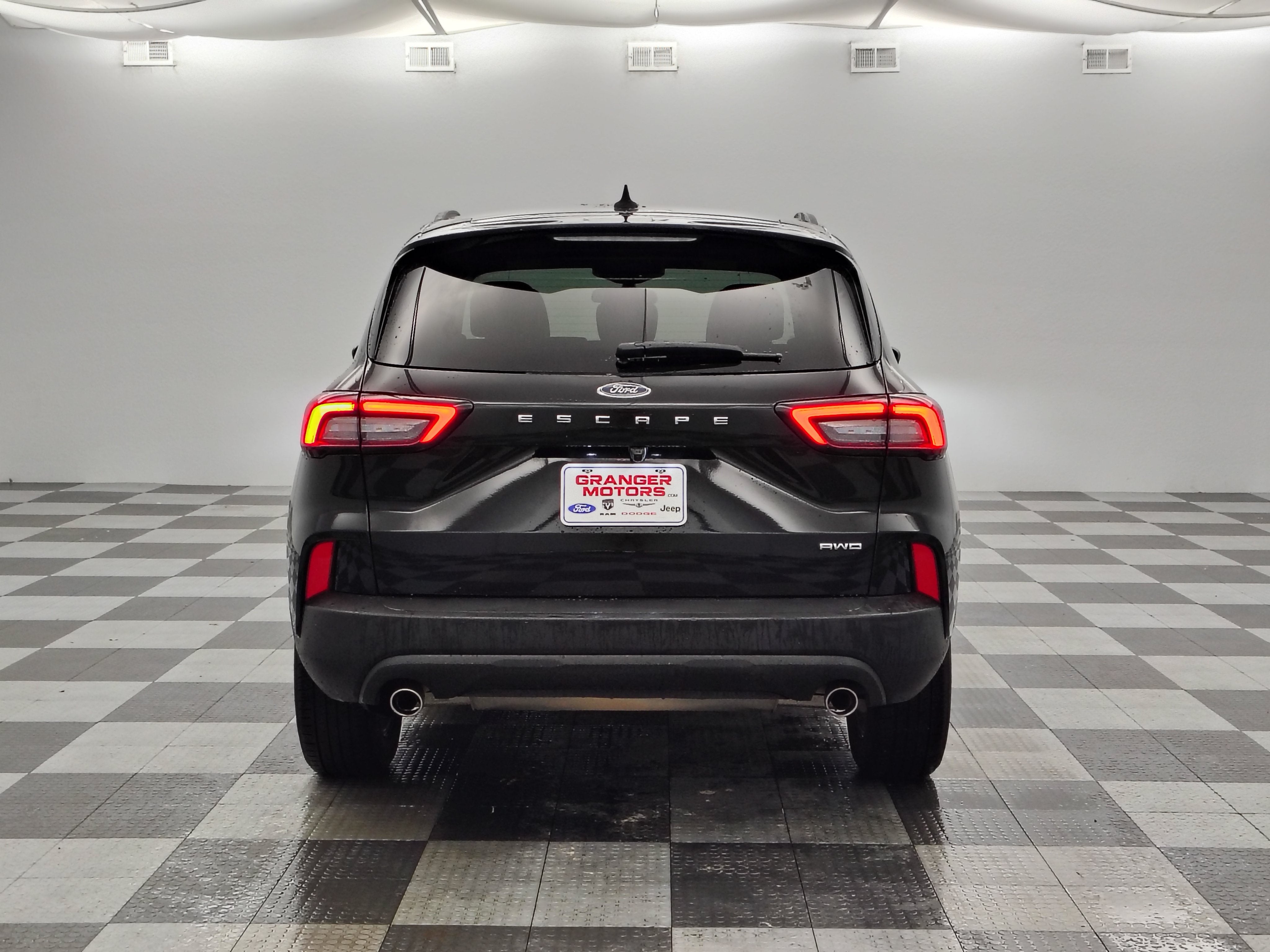 2025 Ford Escape ST-Line