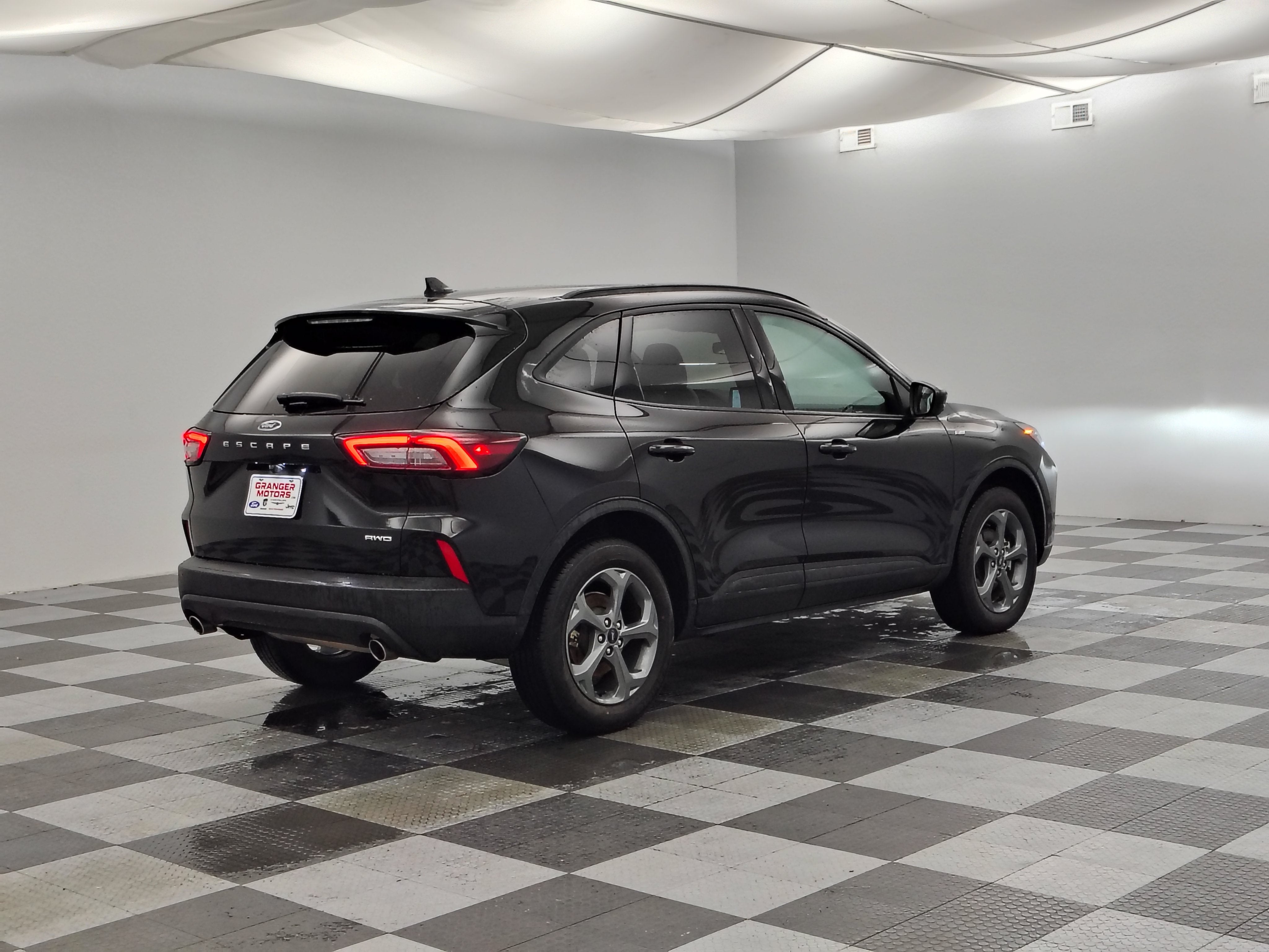 2025 Ford Escape ST-Line