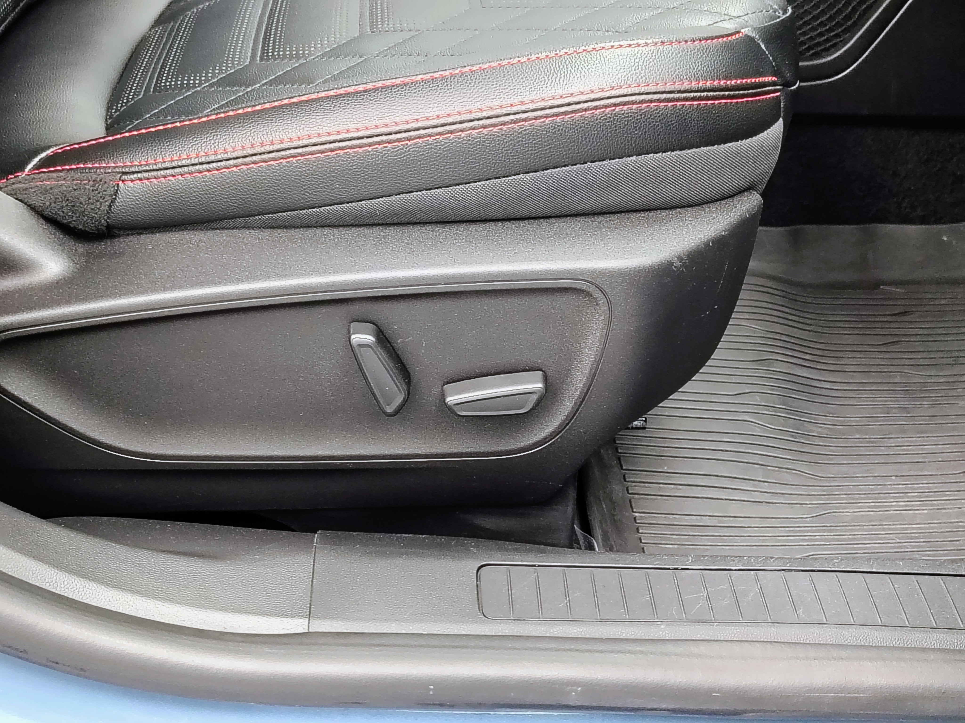 2023 Ford Escape ST-Line Elite