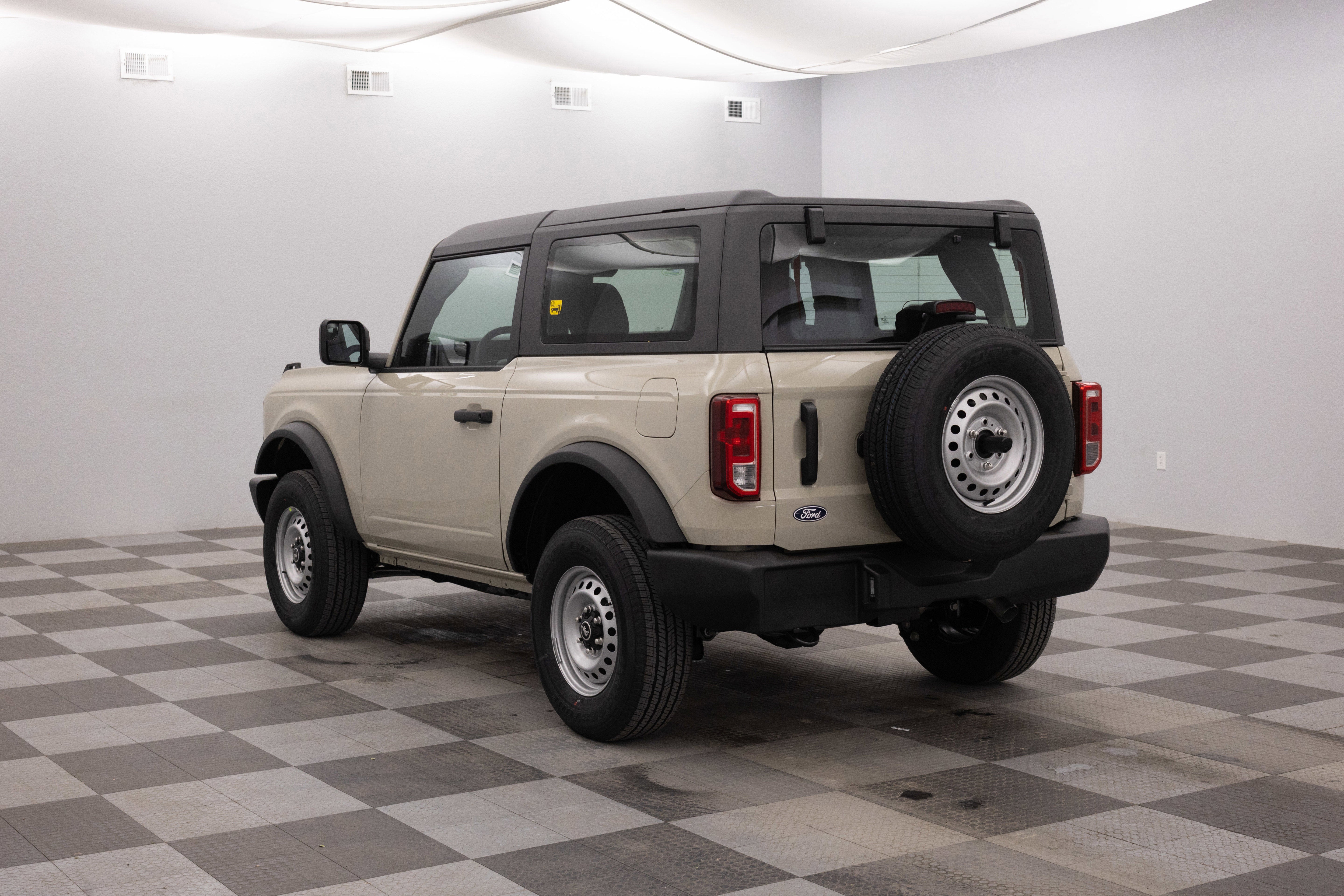 2026 Ford Bronco Base