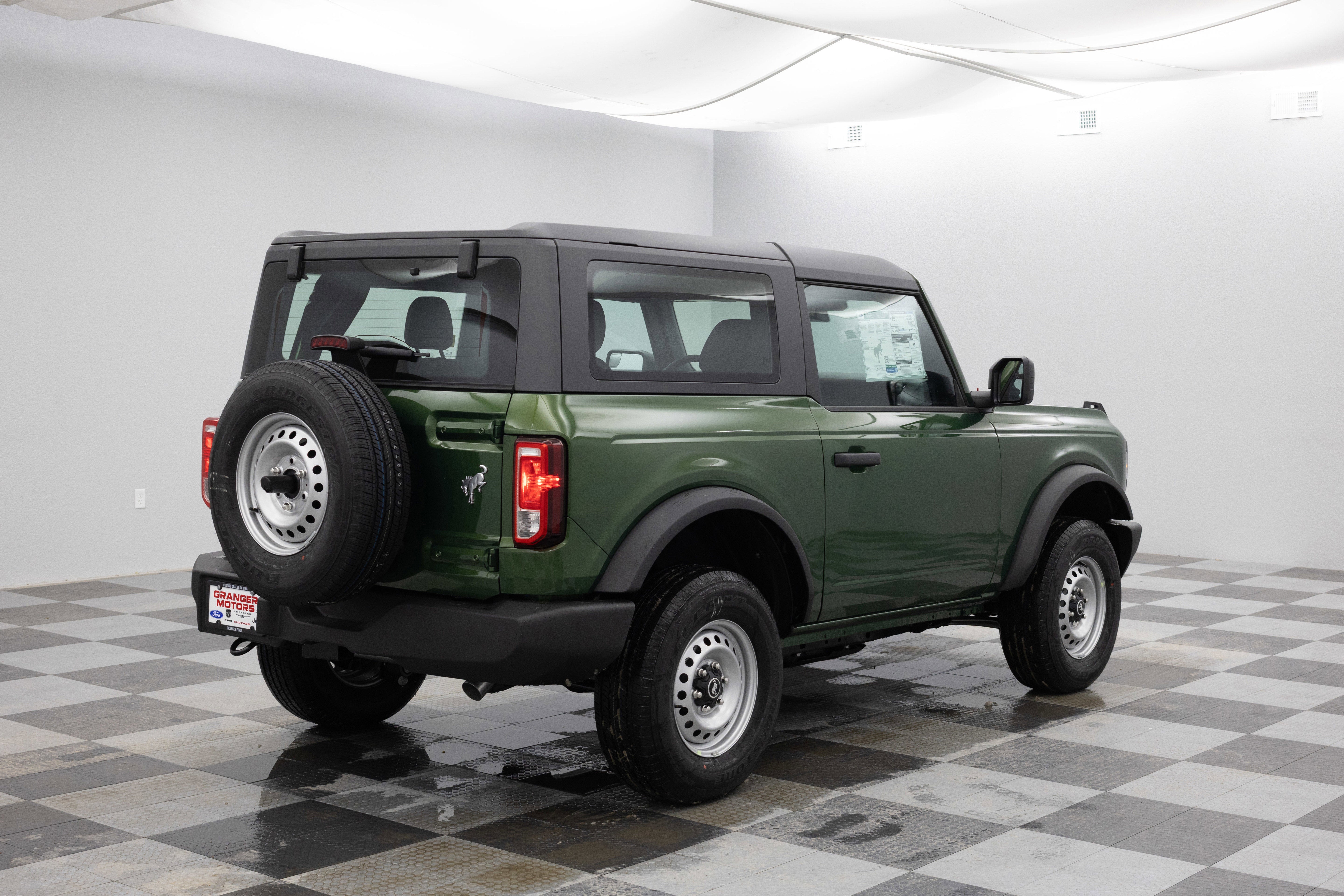 2025 Ford Bronco Base