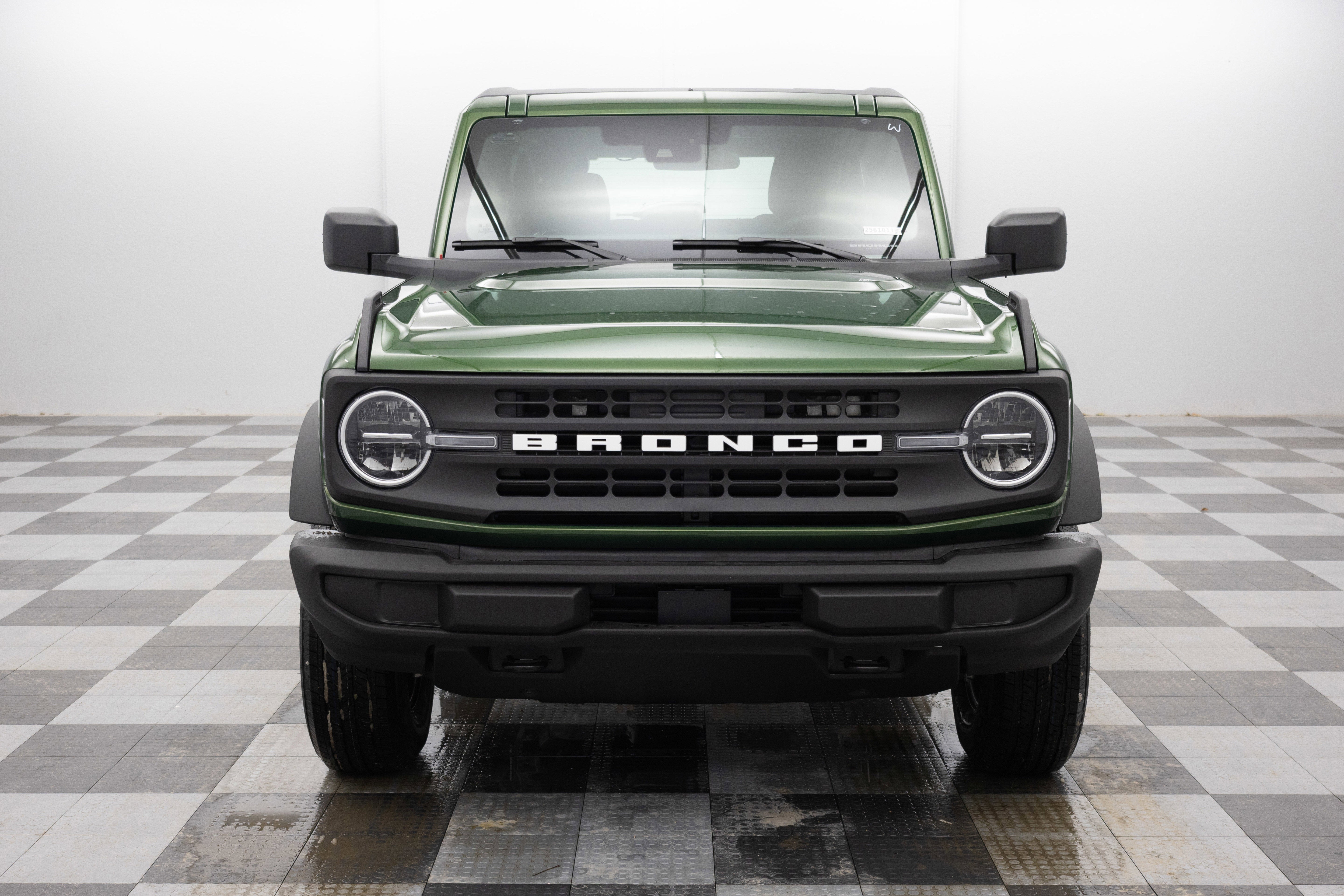 2025 Ford Bronco Base