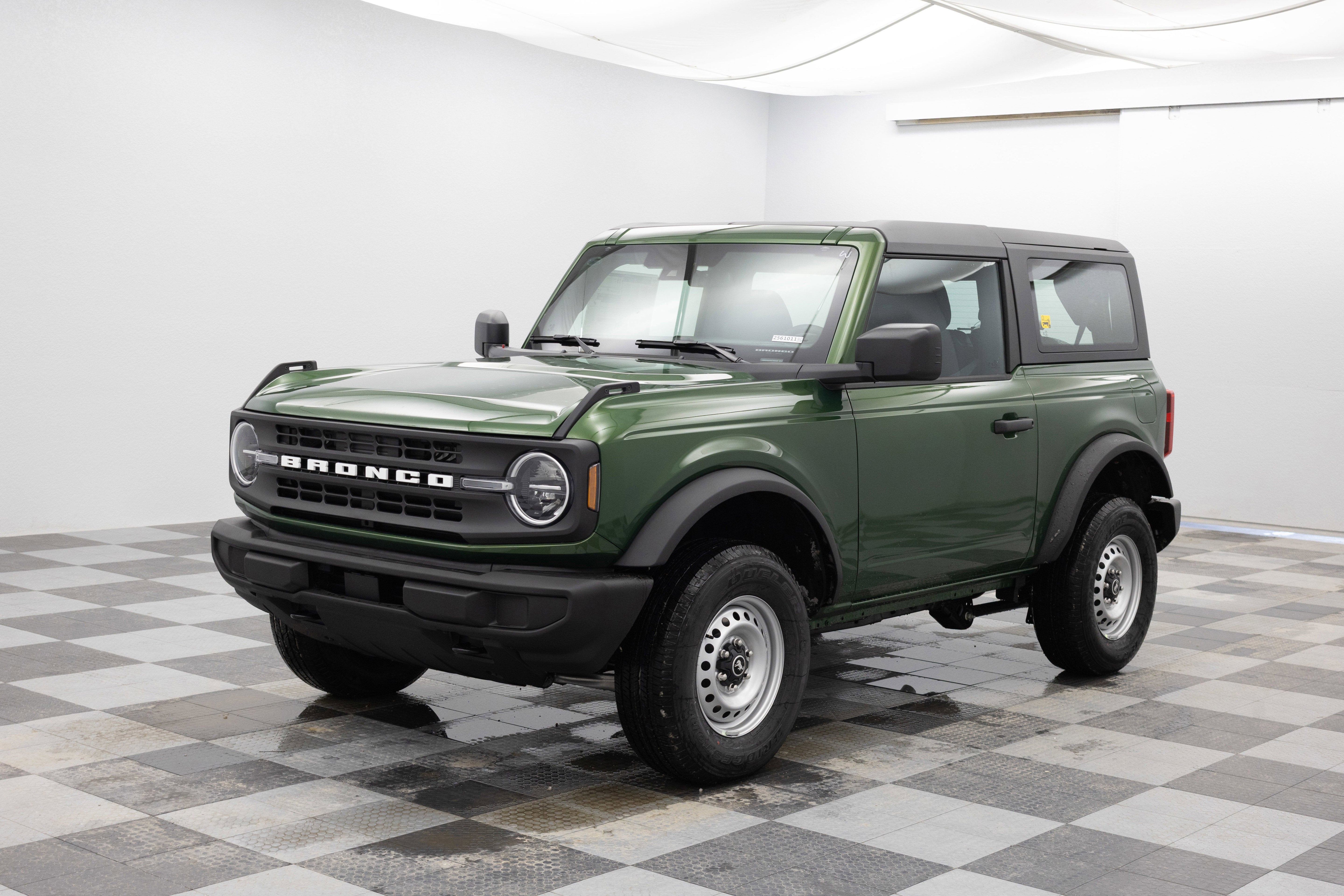 2025 Ford Bronco Base