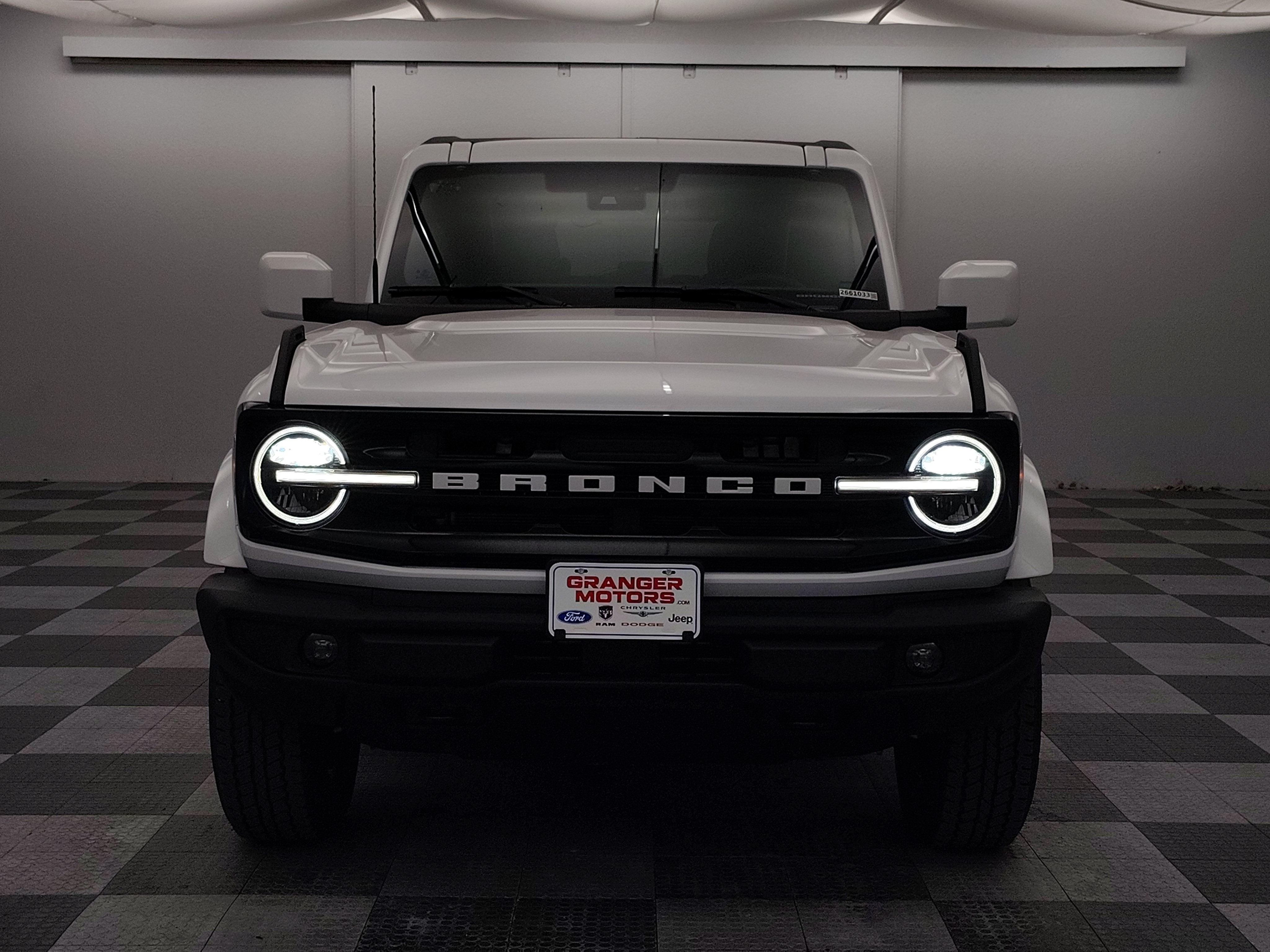 2026 Ford Bronco Outer Banks