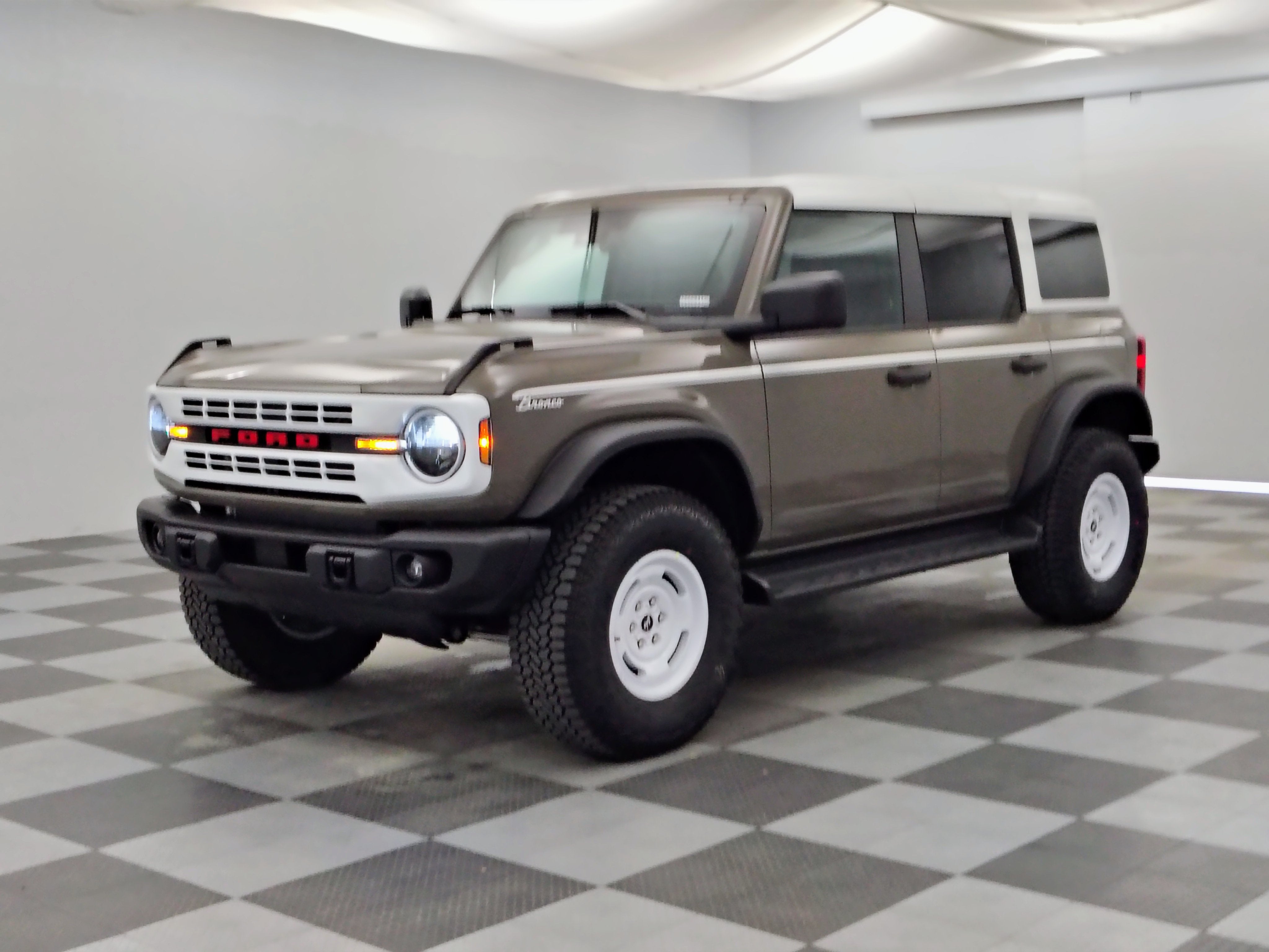 2026 Ford Bronco Heritage Edition