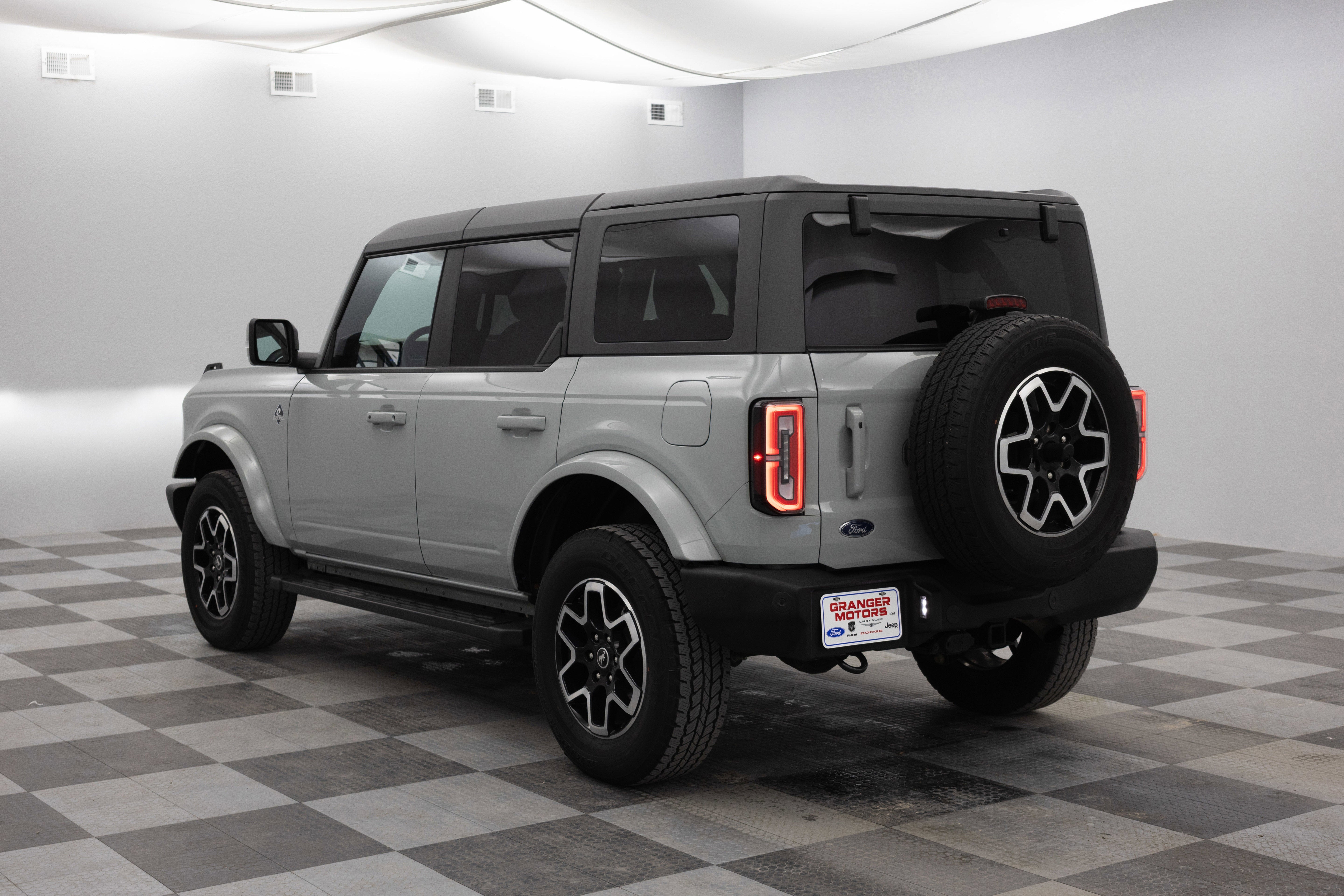 2022 Ford Bronco Outer Banks