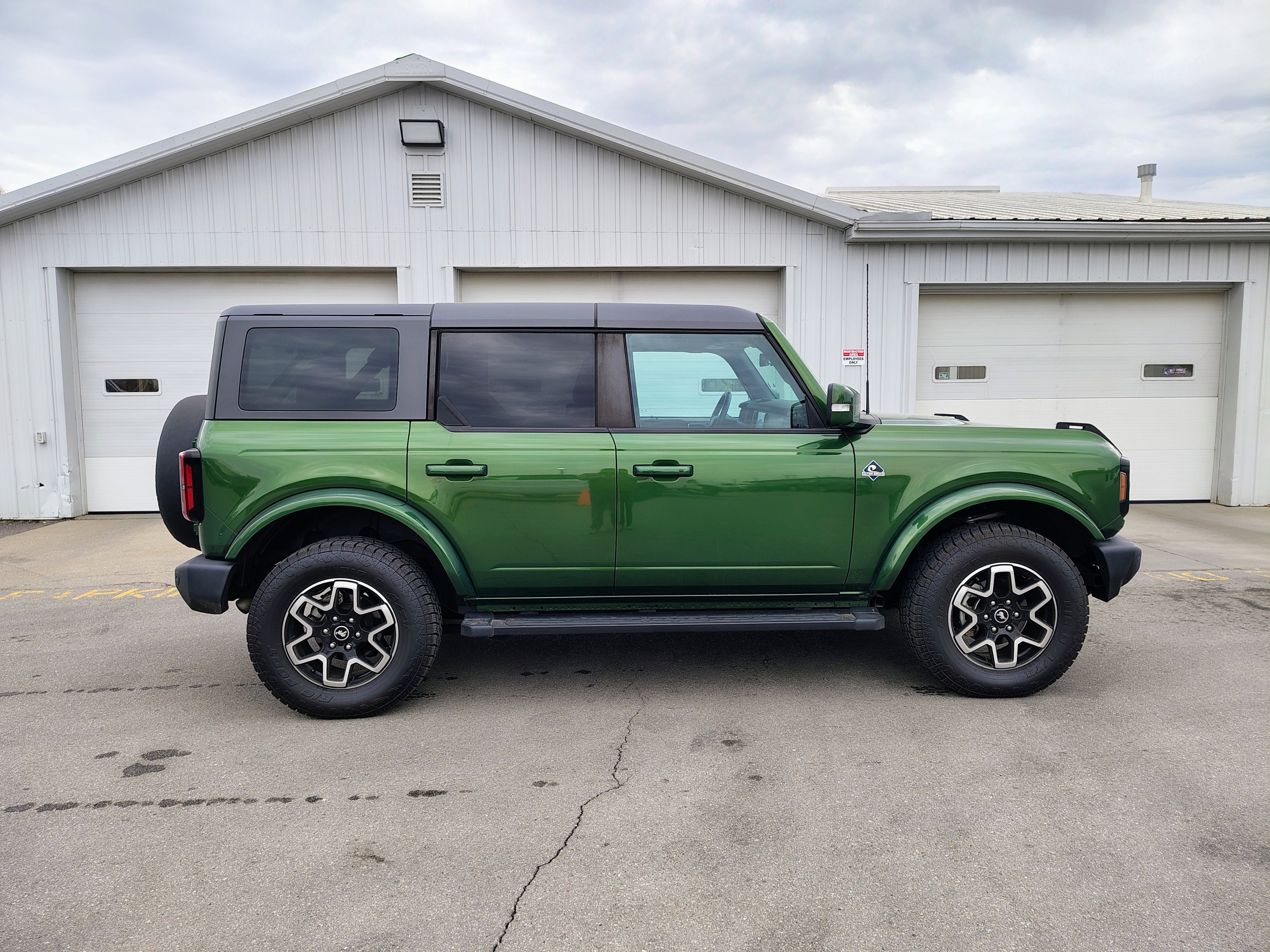 2023 Ford Bronco Outer Banks