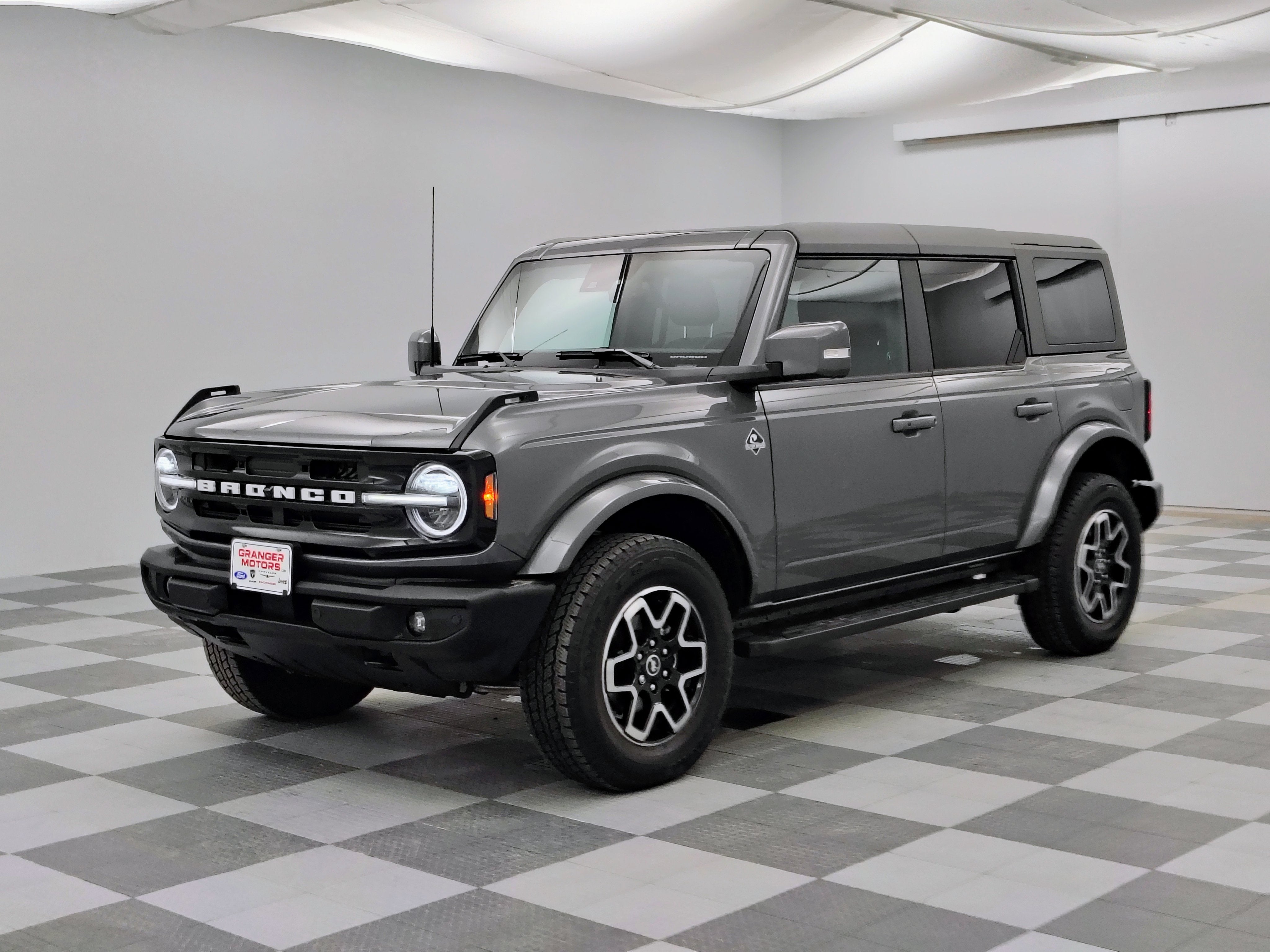 2023 Ford Bronco Outer Banks