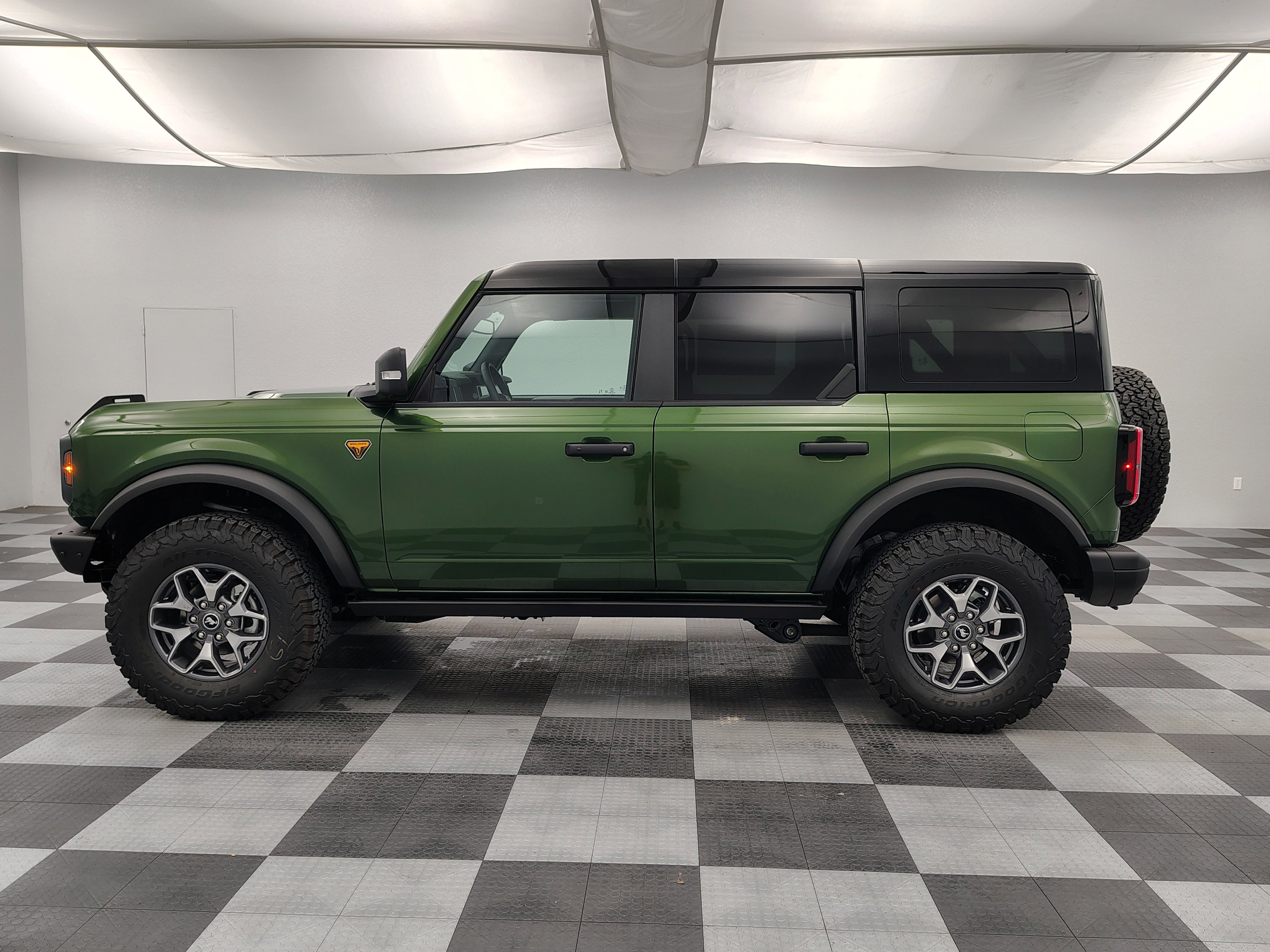 2025 Ford Bronco Badlands